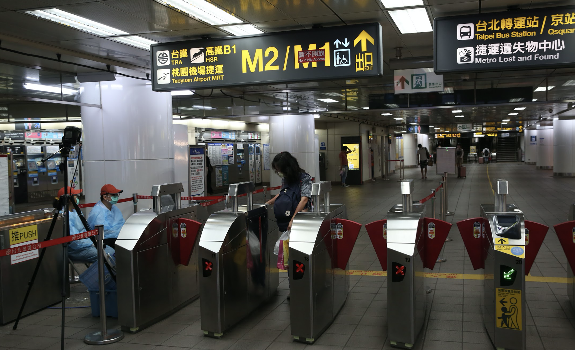 台北市公共運輸局宣布，已要求北捷、市區公車、計程車申請下載簡訊實聯制QR-Code。（資料照）