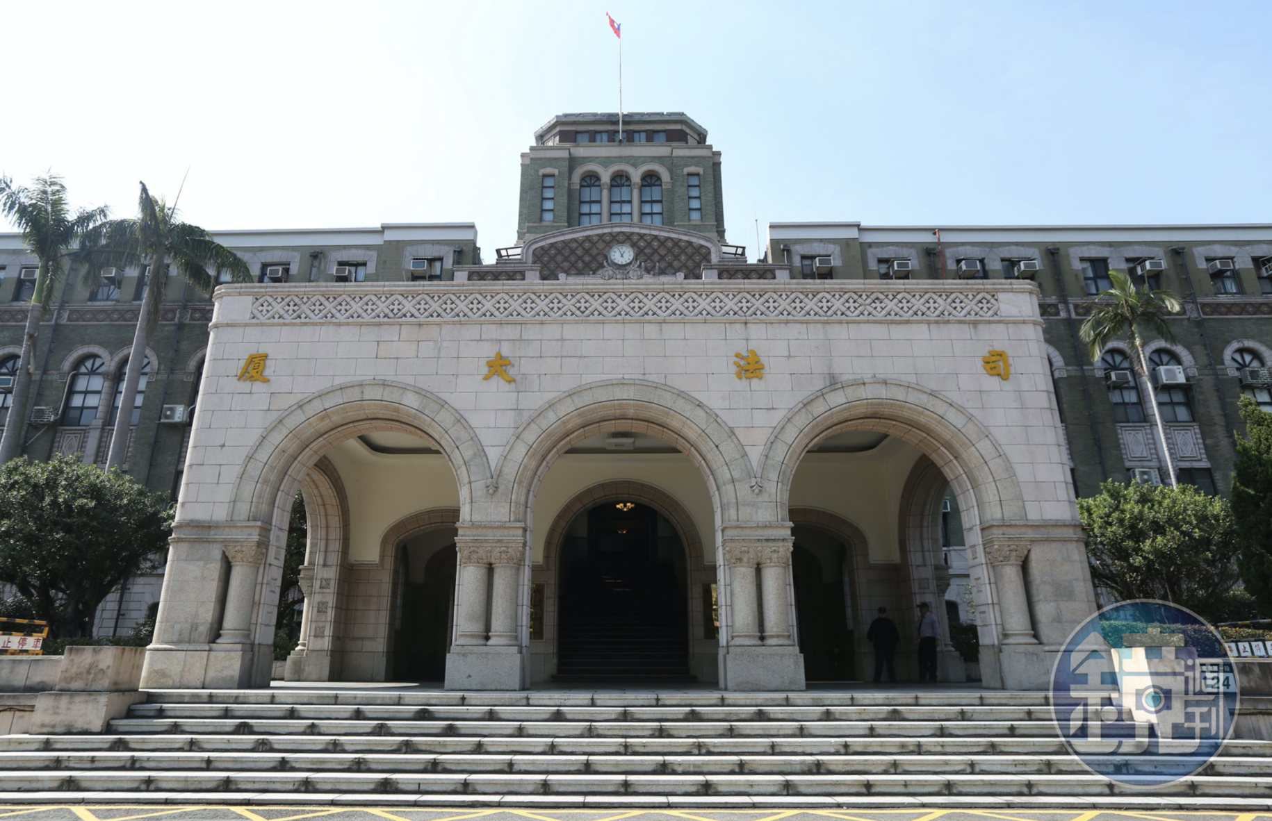 高檢署今完成建置「疫情期間查緝假訊息犯罪聯繫平台」及窗口名冊。