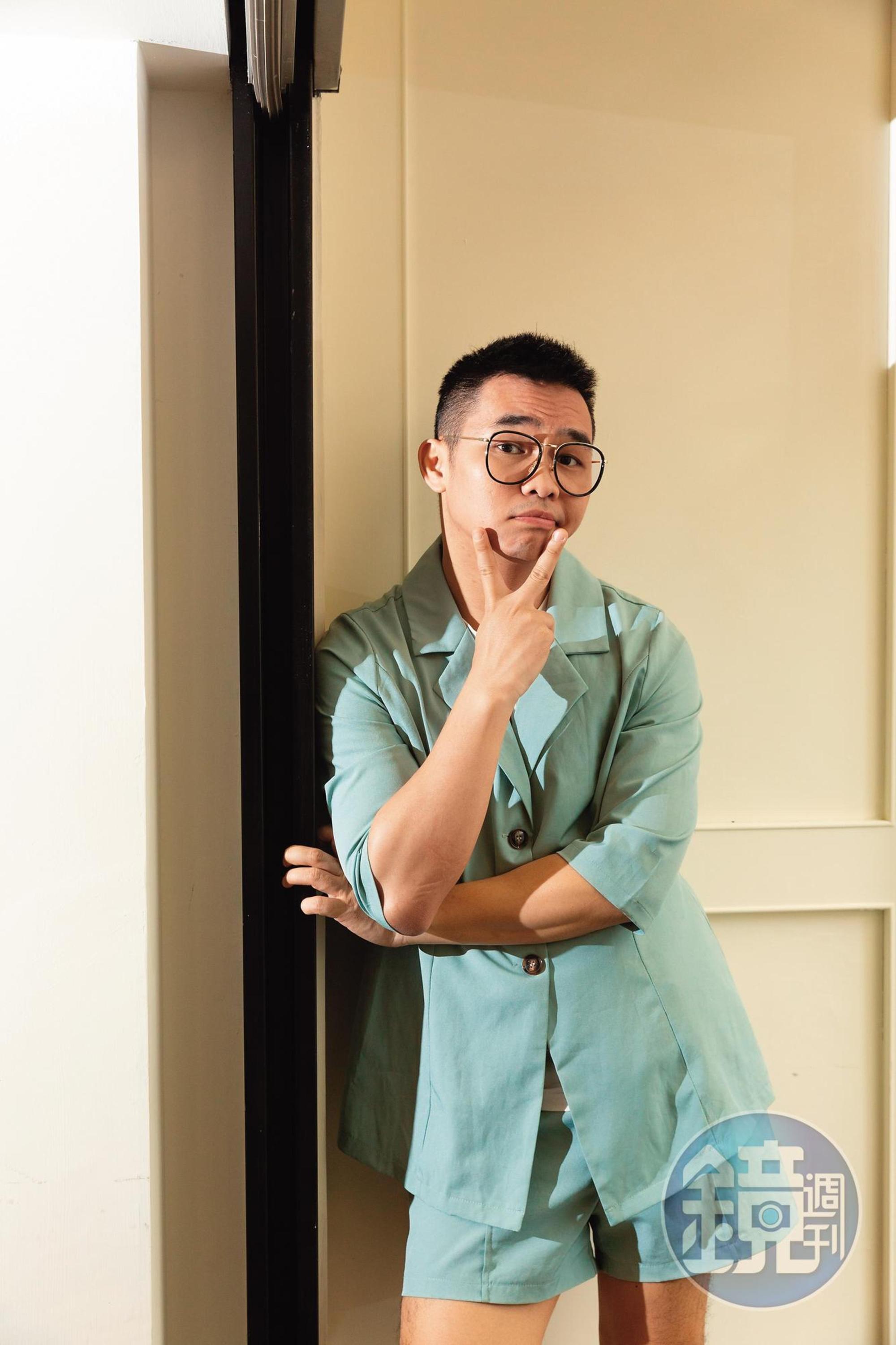 那那大師雖是母胎單身,但曾和異性戀男同事有段難忘的回憶。
