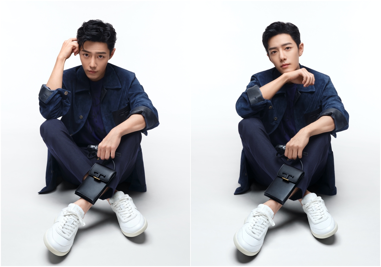 以休閒look是飯義式風情的肖戰，腳踩TOD’S TABS休閒鞋NT$23,000、腰間繫著T Timelss 金屬皮帶NT$13,800。（迪生提供）