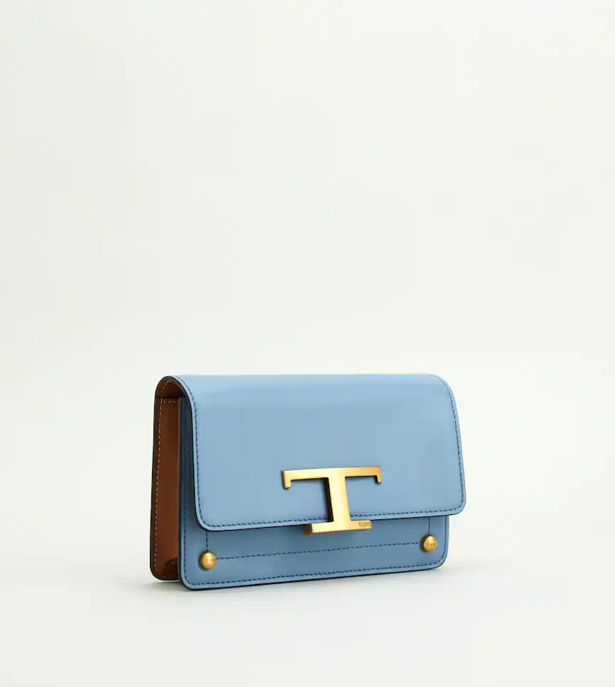  Timeless天空藍腰包。NT$39,900（迪生提供）