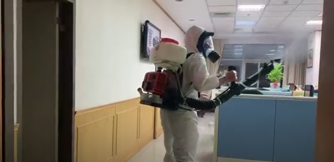 刑事局傳出一名警官確診，另名警官快篩也呈陽性，趕緊進行清消作業。（刑事局提供）