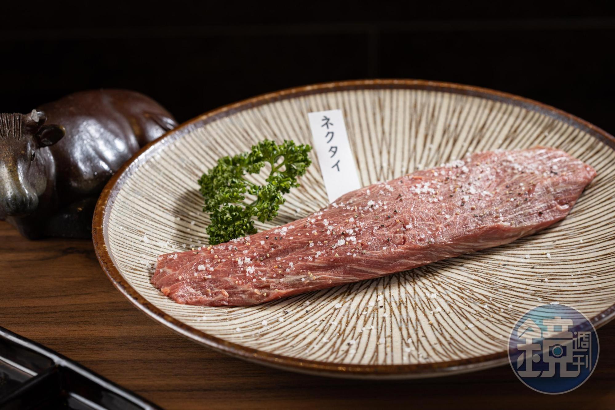 形似領帶的長條型「領帶肉」是由後臀芯分切出來的珍稀部位。