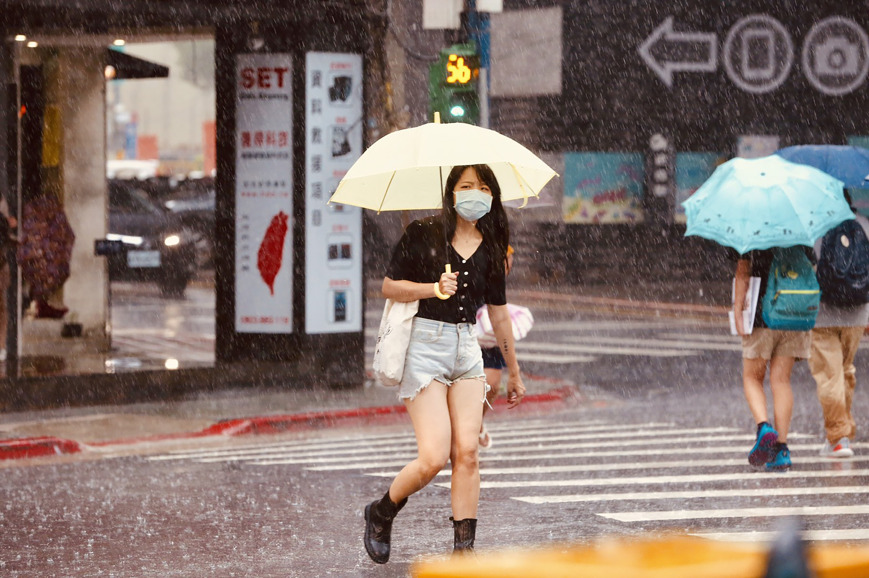 氣象粉專提醒，今天的降雨還只是個開始，明後天才是降雨高峰。