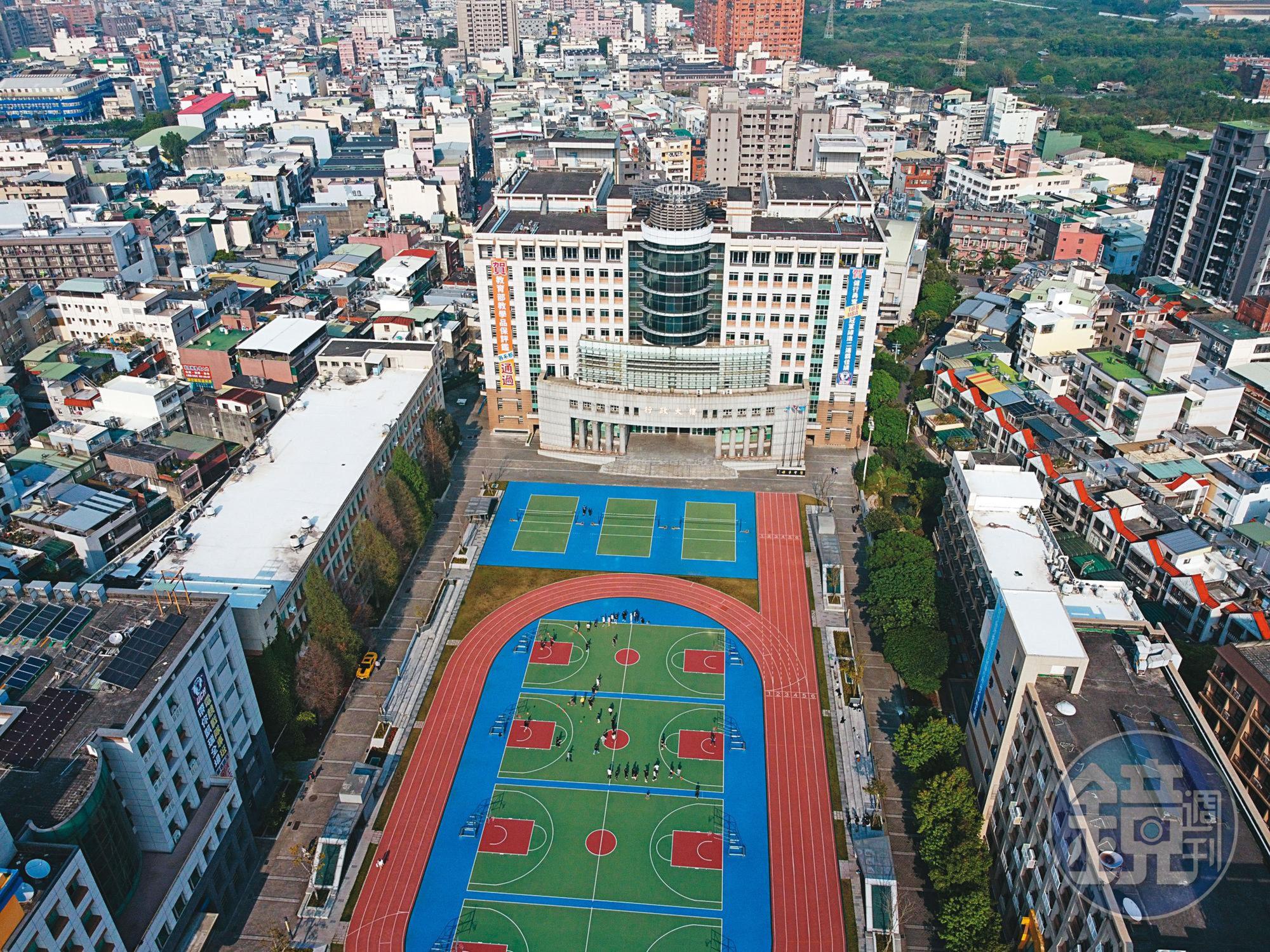 位於桃園中壢、擁有萬名師生的健行科大,爆發董事長家族涉嫌掏空。