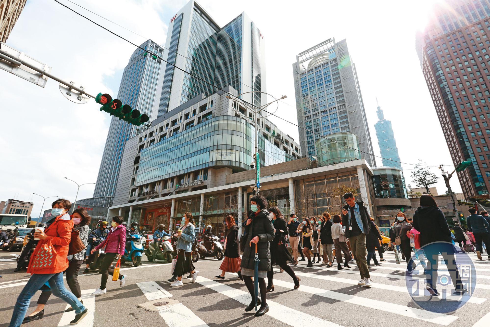 中小企業整合入同一控股公司可統整原本各自獨立公司的資源,避免重複,統籌資源做有效率的分配。