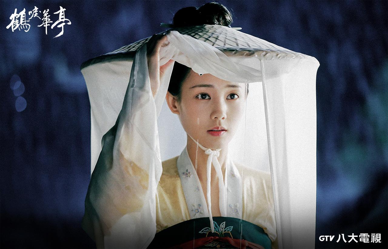 李一桐（圖）和羅晉在《鶴唳華亭》中有深刻虐戀。（八大提供）