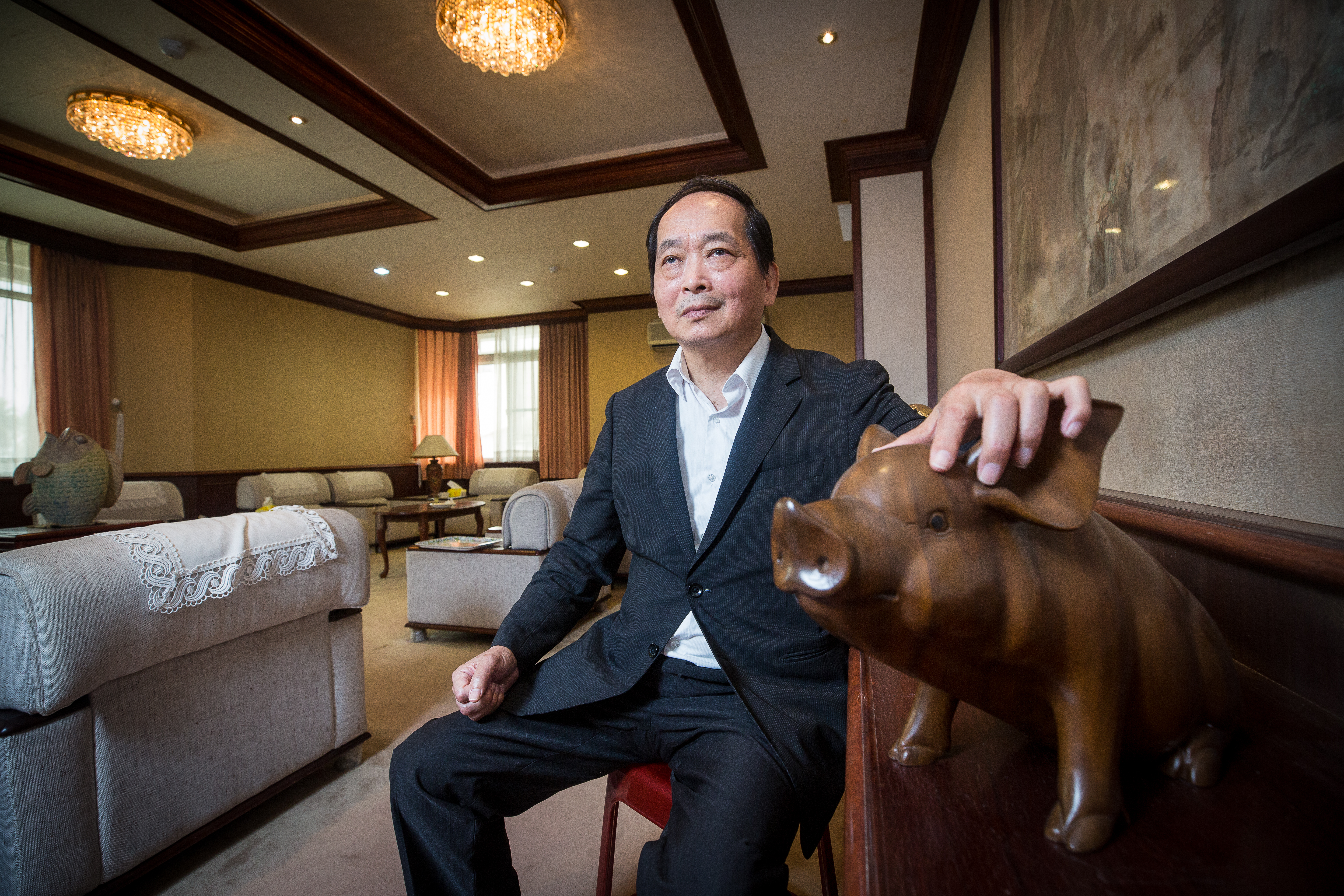 楊博仁打造人道待豬的肉品廠，堅信豬快樂，肉質才會甜美。