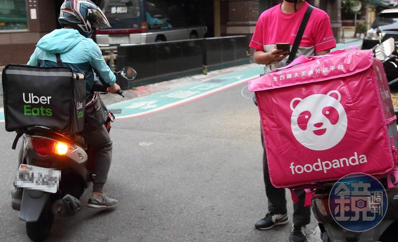 外送員在臉書發文表示，短時間內被大賣場訂單連續轟炸15次。（本刊資料照）