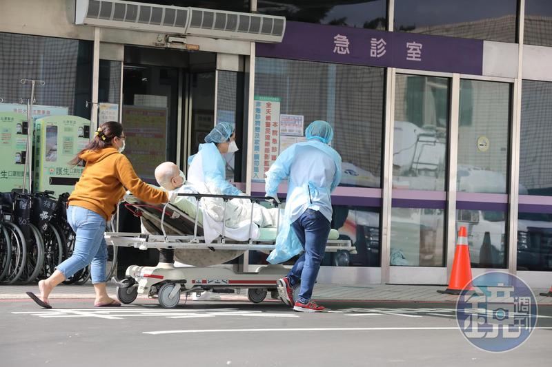 專家依目前確診數量的走勢分析，擔心目前存在不少確診黑數、且重症比例較他國高。（本刊資料照，當事人與本新聞無關）