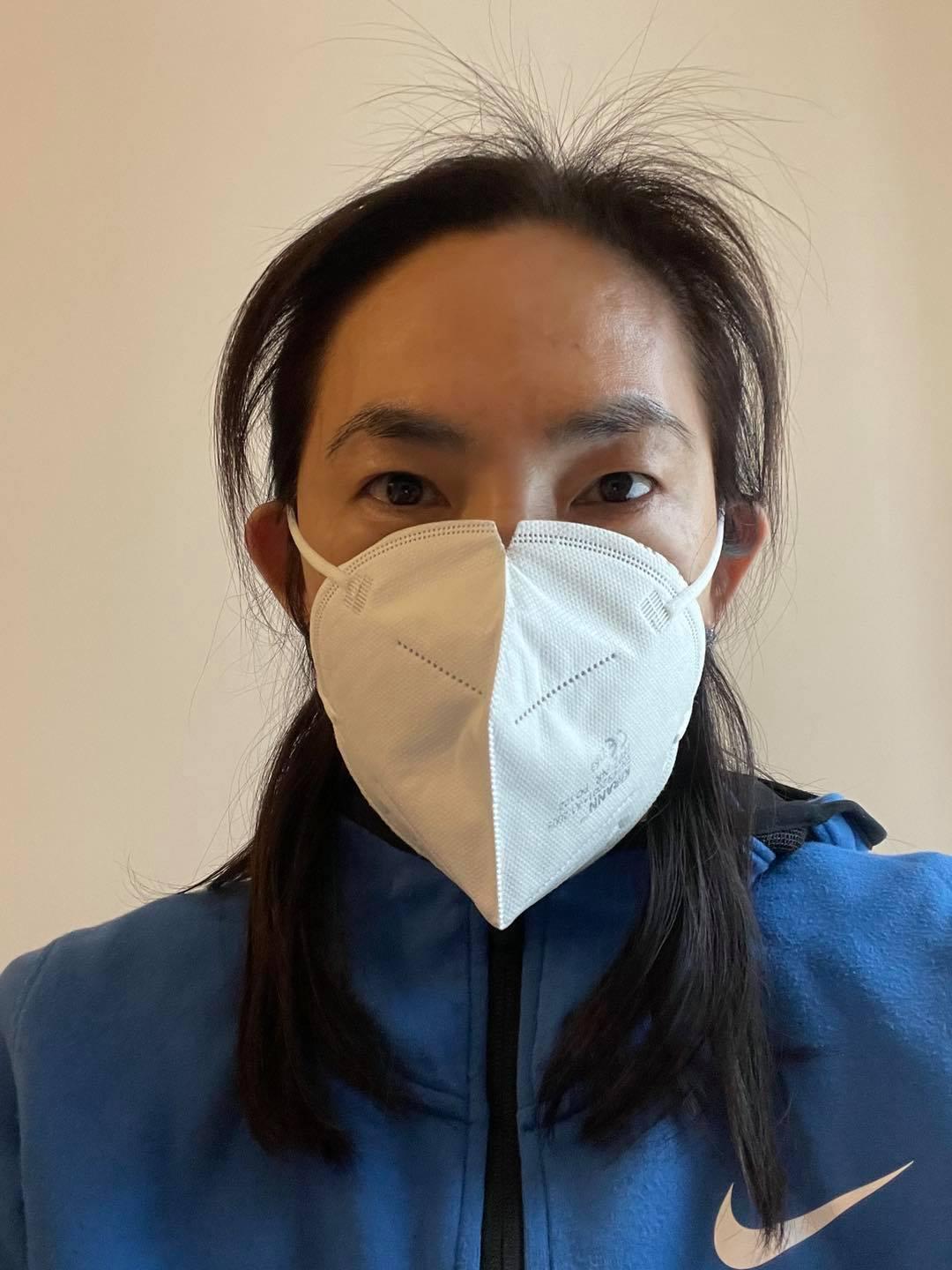 錢薇娟表示在奧地利一定要用規定3D立體口罩(如圖)。 (翻攝自錢薇娟臉書粉專)