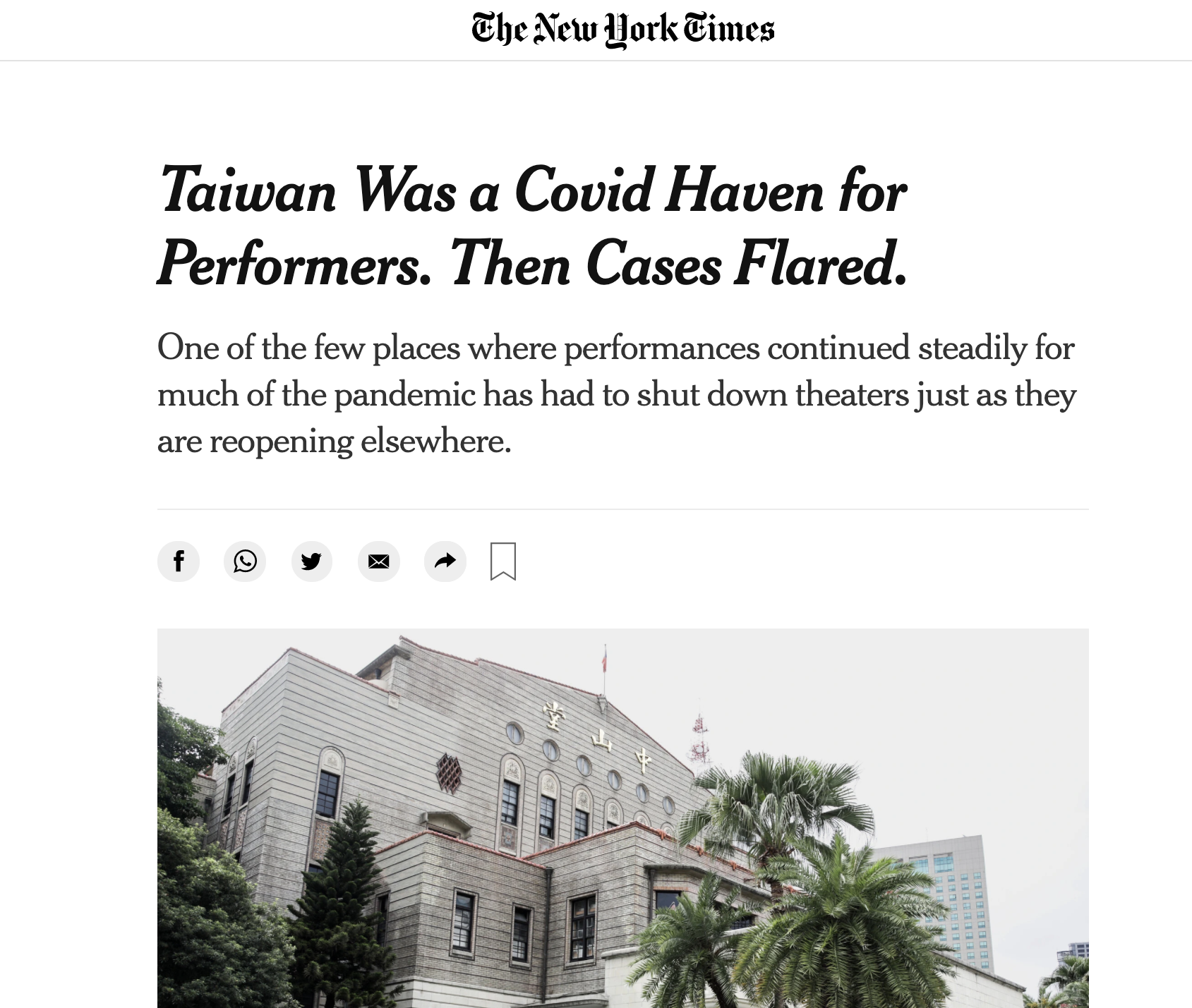 《紐約時報》以〈台灣曾是表演者天堂，如今疫情爆發〉為標題，報導國內外藝術家們面對疫情爆發的無奈。（翻攝《紐約時報》官網）