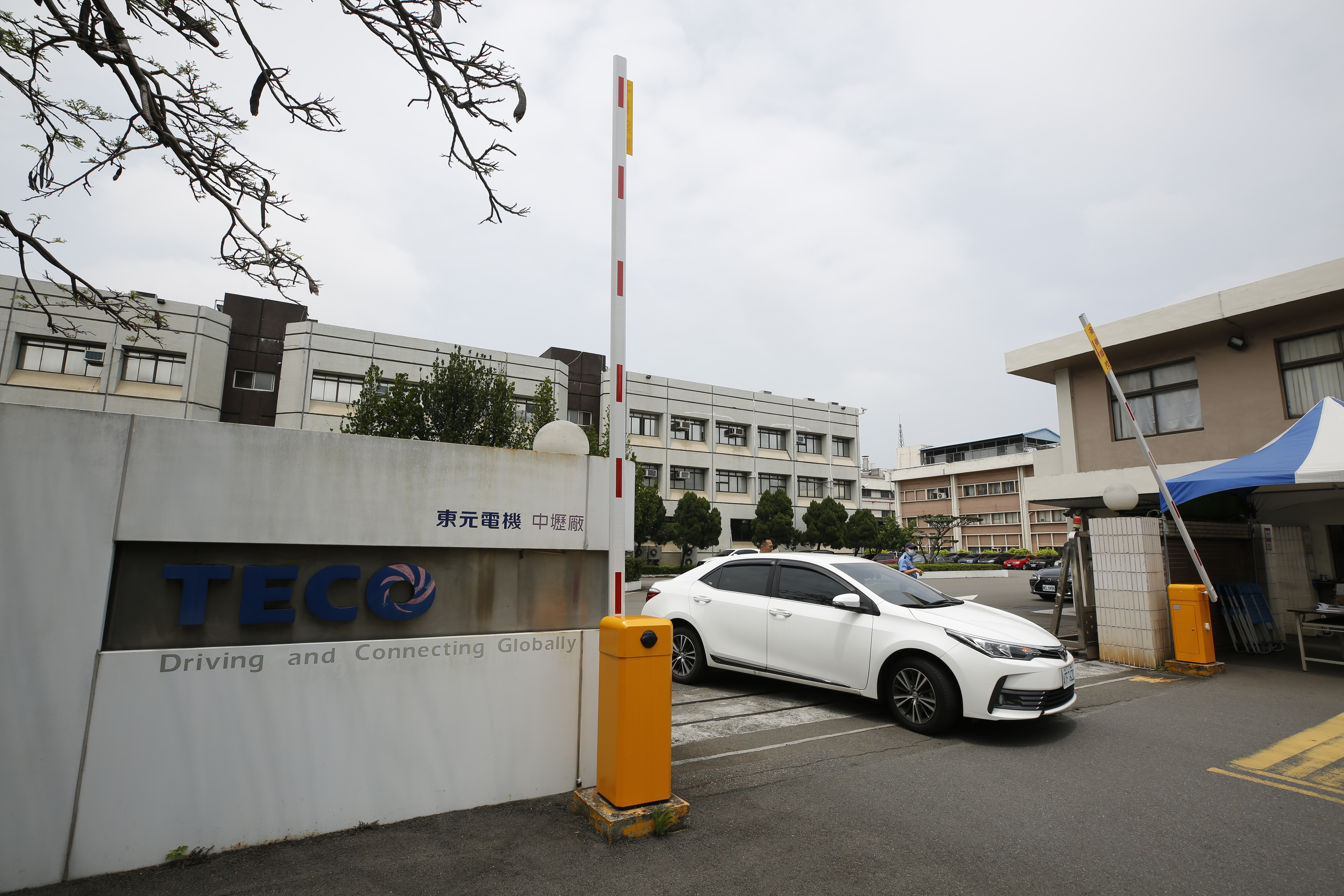 新台幣強升，資產股受惠程度最高，東元更是法人連續買超2個月的標的。