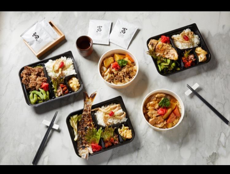店裡平常供應的便當，本就是鄰近商圈上班族的最愛。（皆200元／個，附鮮魚味噌湯）（王祥富提供）