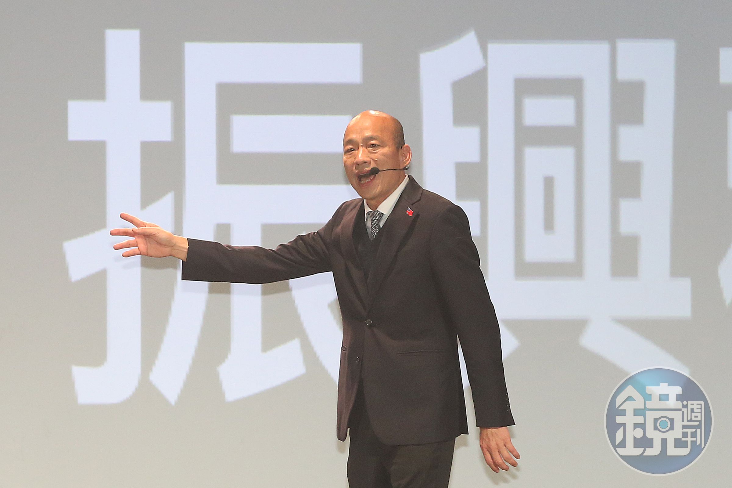 韓國瑜po文喊道「紓困勿忘苦人多」，呼籲蔡政府應正視各勞工階層的處境及需求。（本刊資料照）