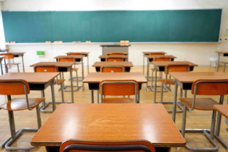 全國各級學校延長停課至6月14日,讓不少家長感到崩潰。(翻攝自teachhub)