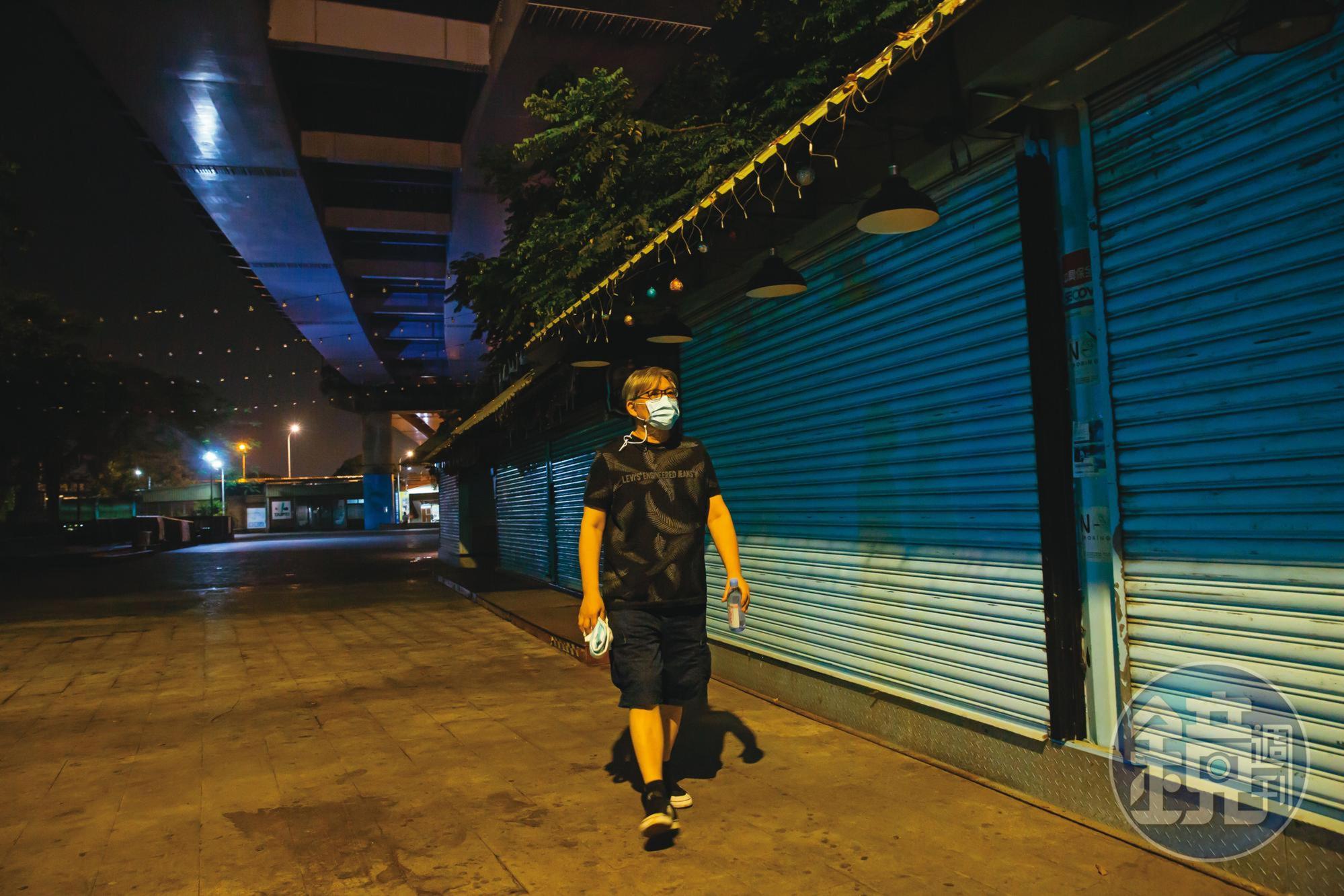 童志偉一手規劃出來的攤商市集，雖因疫情升級無法營業，但搖滾人的硬骨，雖艱困也不沮喪。