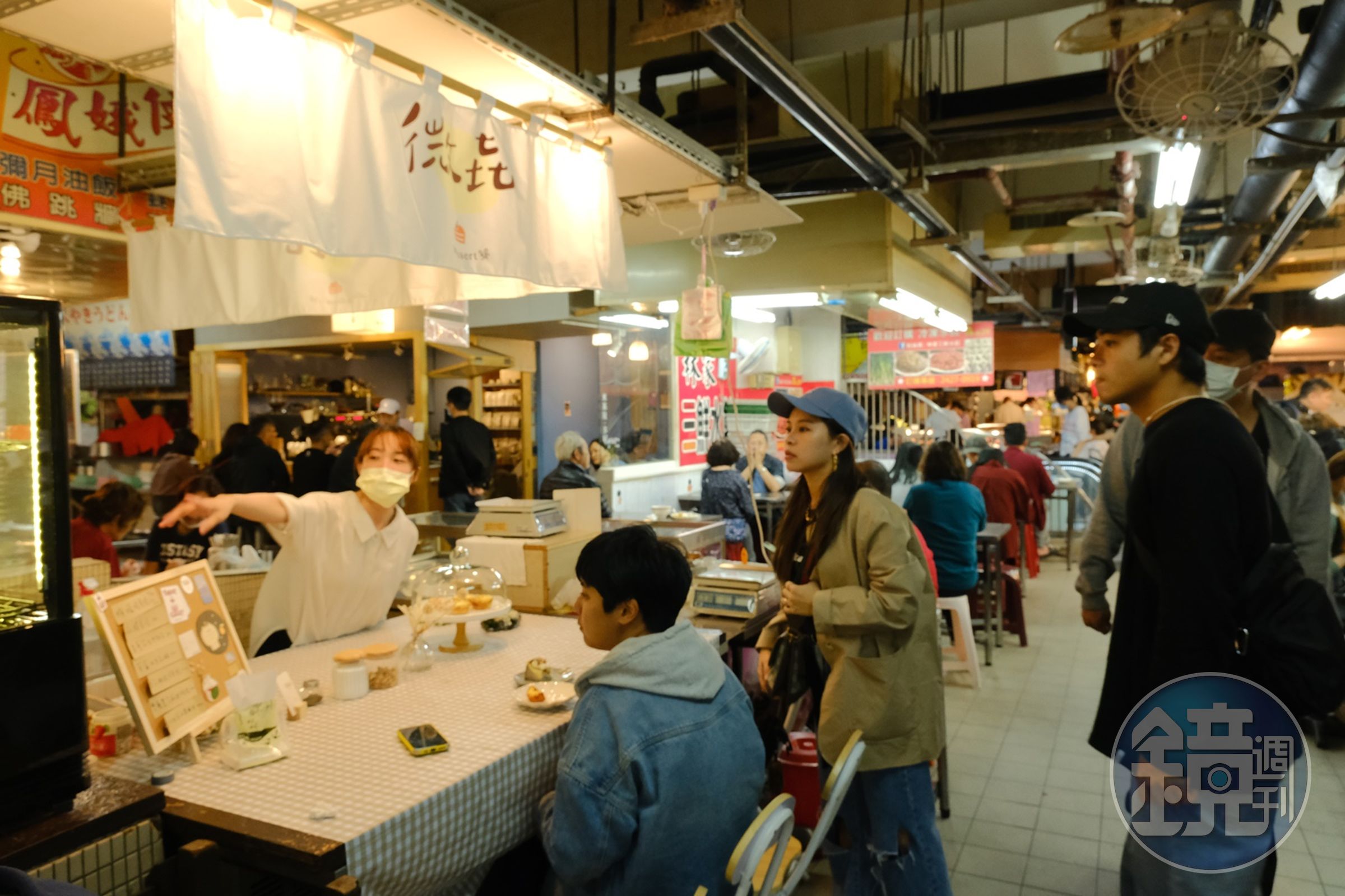 市場內有年輕人在這開了甜點店，也是深受當地人喜愛。
