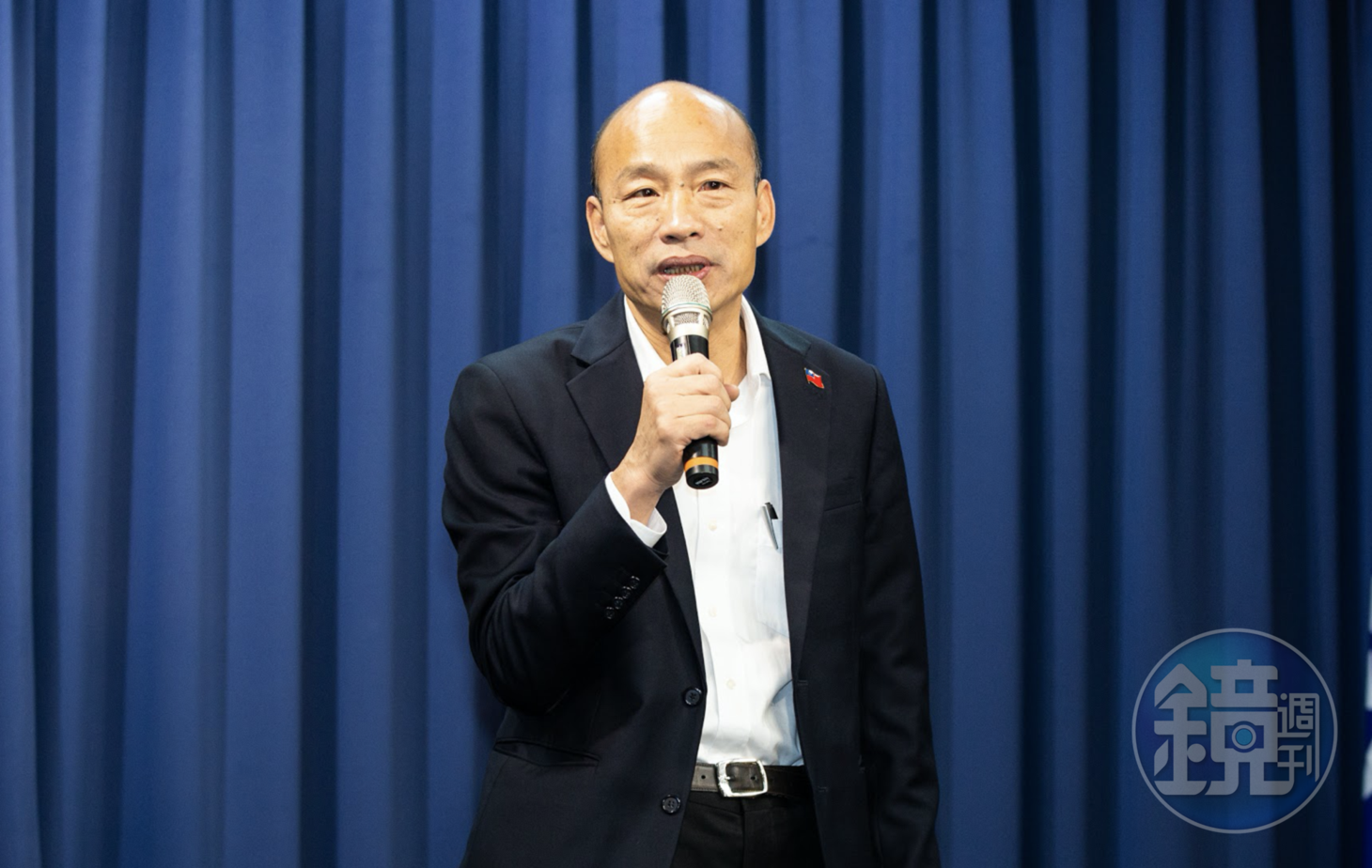 高雄前市長韓國瑜則表示，先前捐贈了1萬多份試劑給快篩單位，並喊「自己的人民自己救」。（資料照）