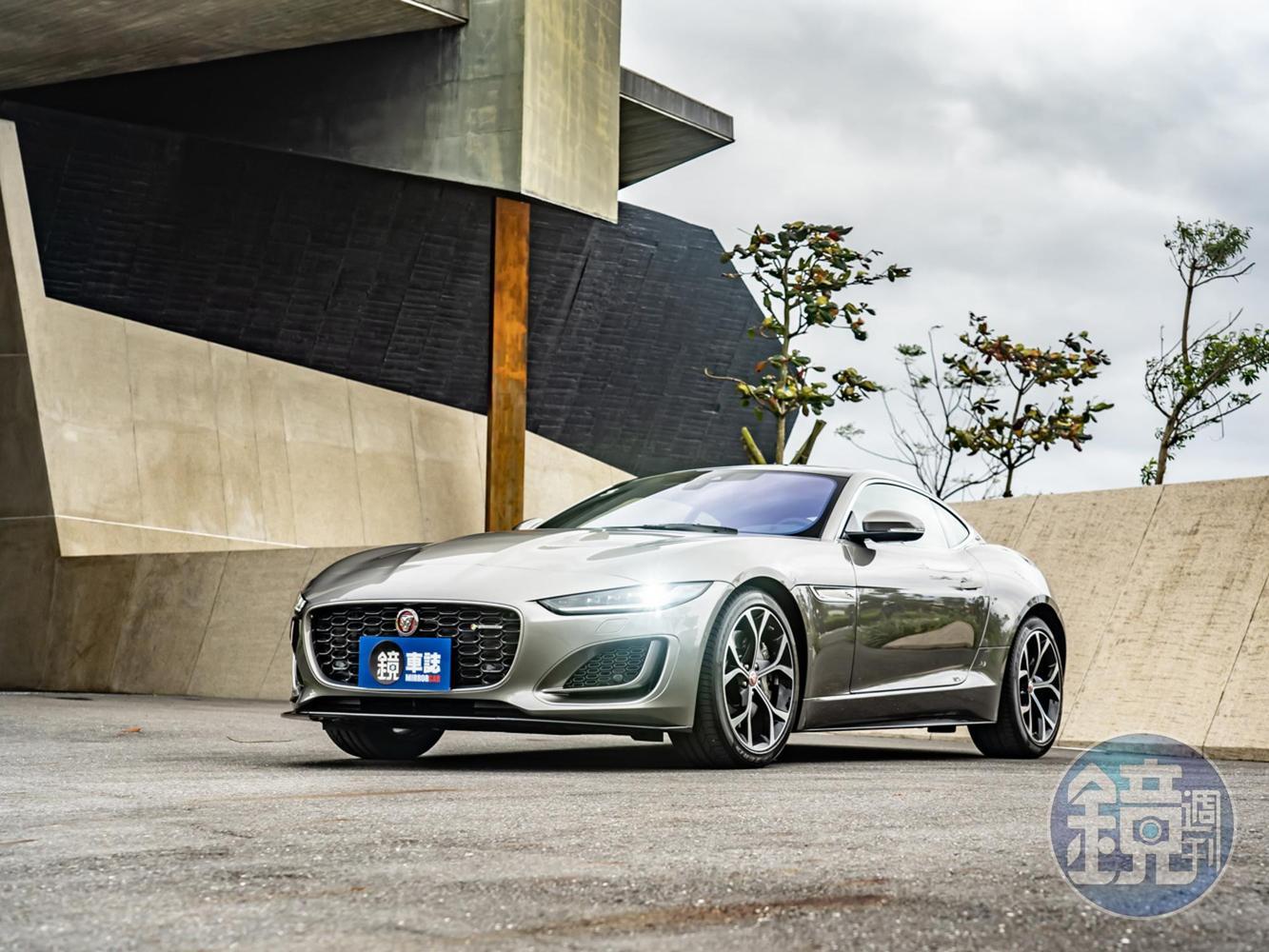 JAGUAR F-Type Coupe P300 R-Dynamic