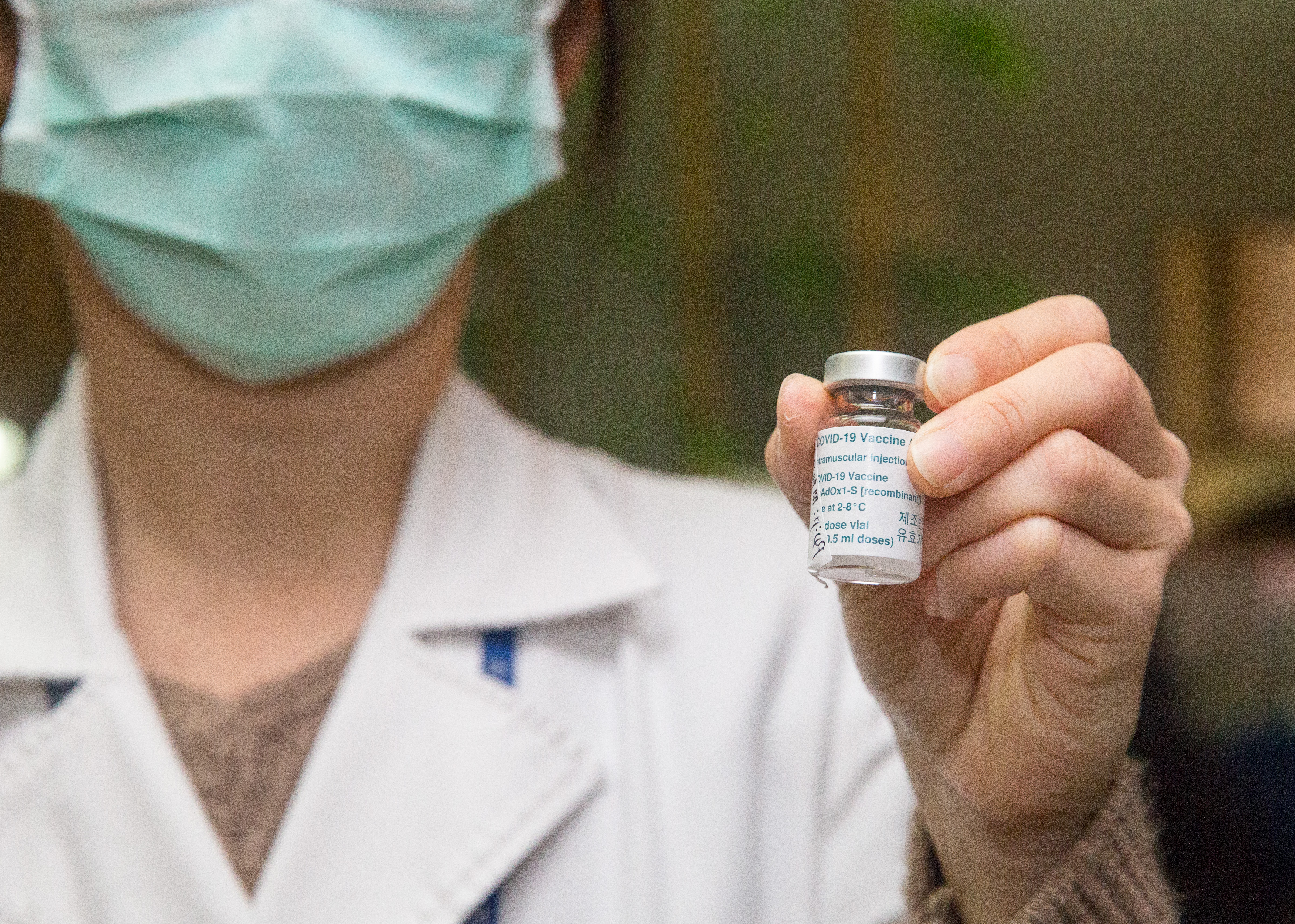 AZ疫苗表示，歐盟EMA是基於該公司臨床試驗第三期、受試者人數近2.4萬人的數據，才同意其申請。（資料照）