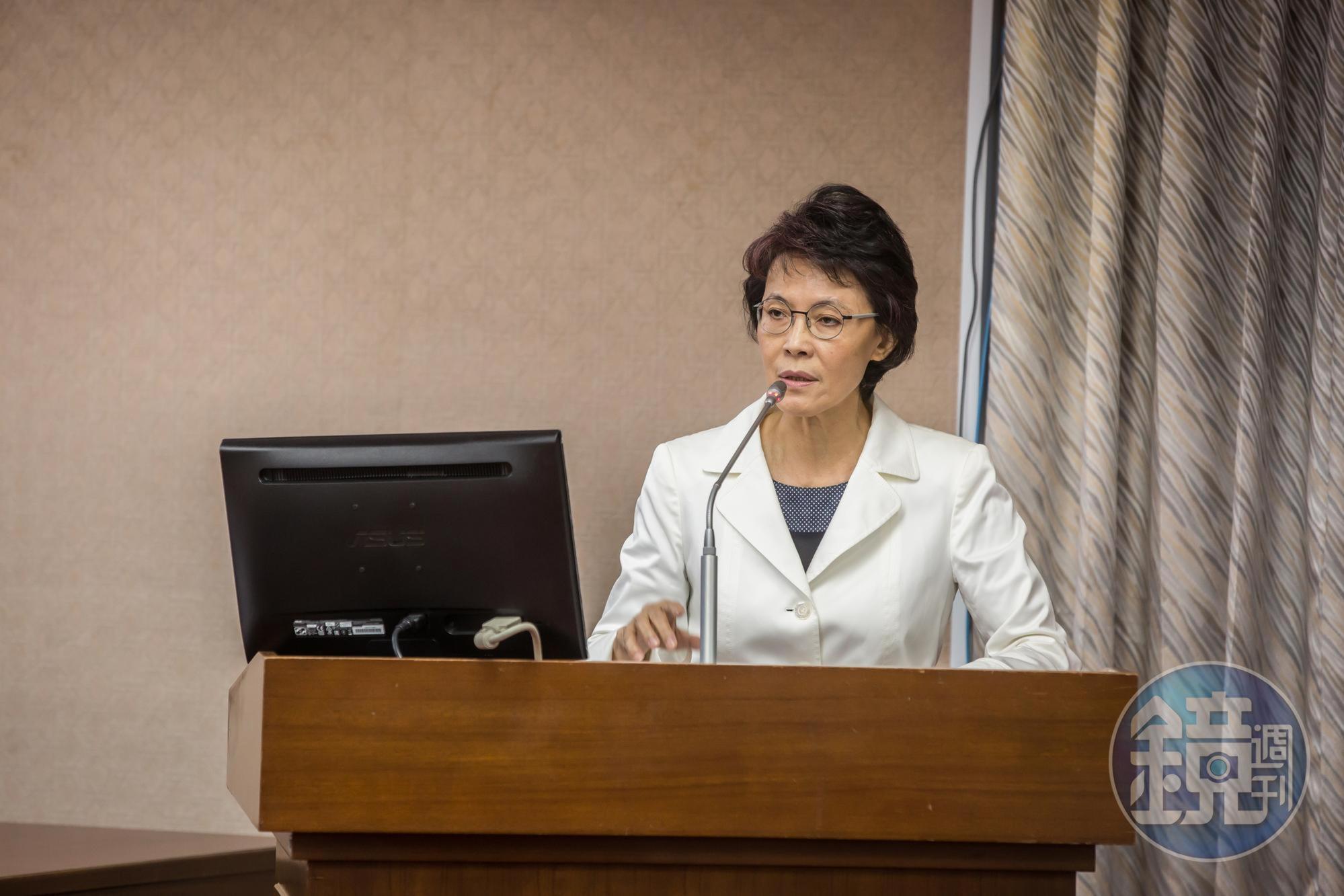 國民黨前立委黃昭順日前被爆料在高雄接種疫苗、疑似使用特權。(本刊資料照)