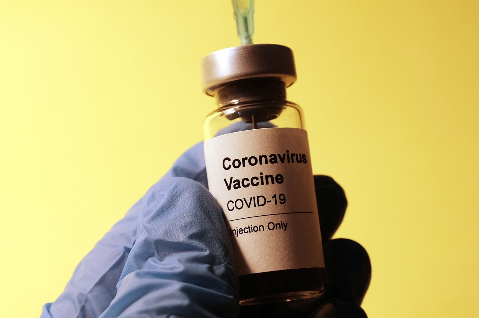 林氏璧對指揮中心「國外疫苗二期就EUA」的說法存疑。（示意圖，Unsplash）