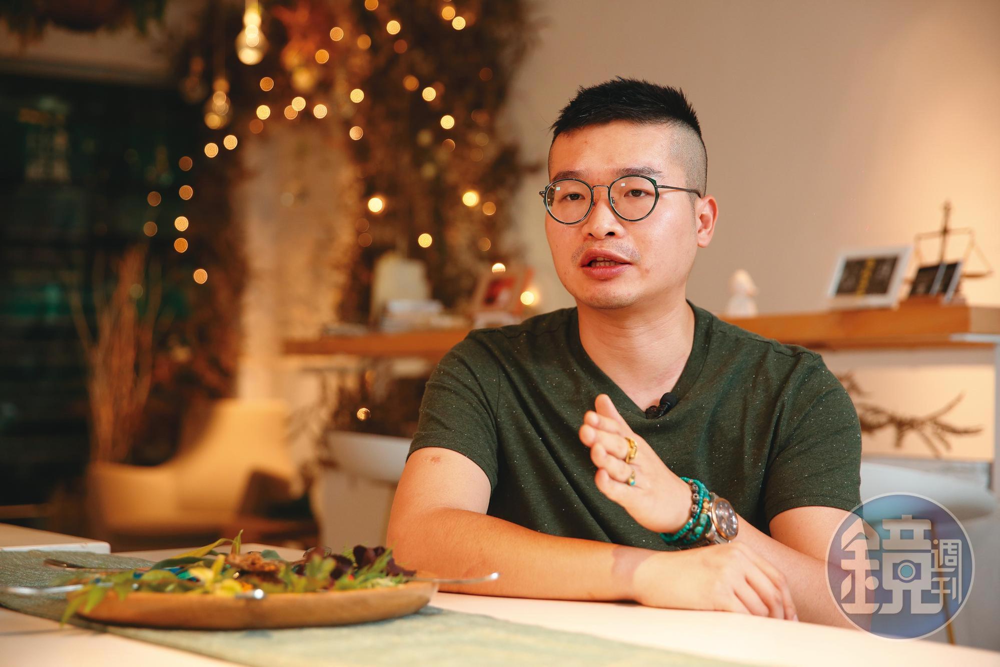 李俊頡也在網路上發起民眾捐贈,首日即募得2千3百包魚腥草茶包。
