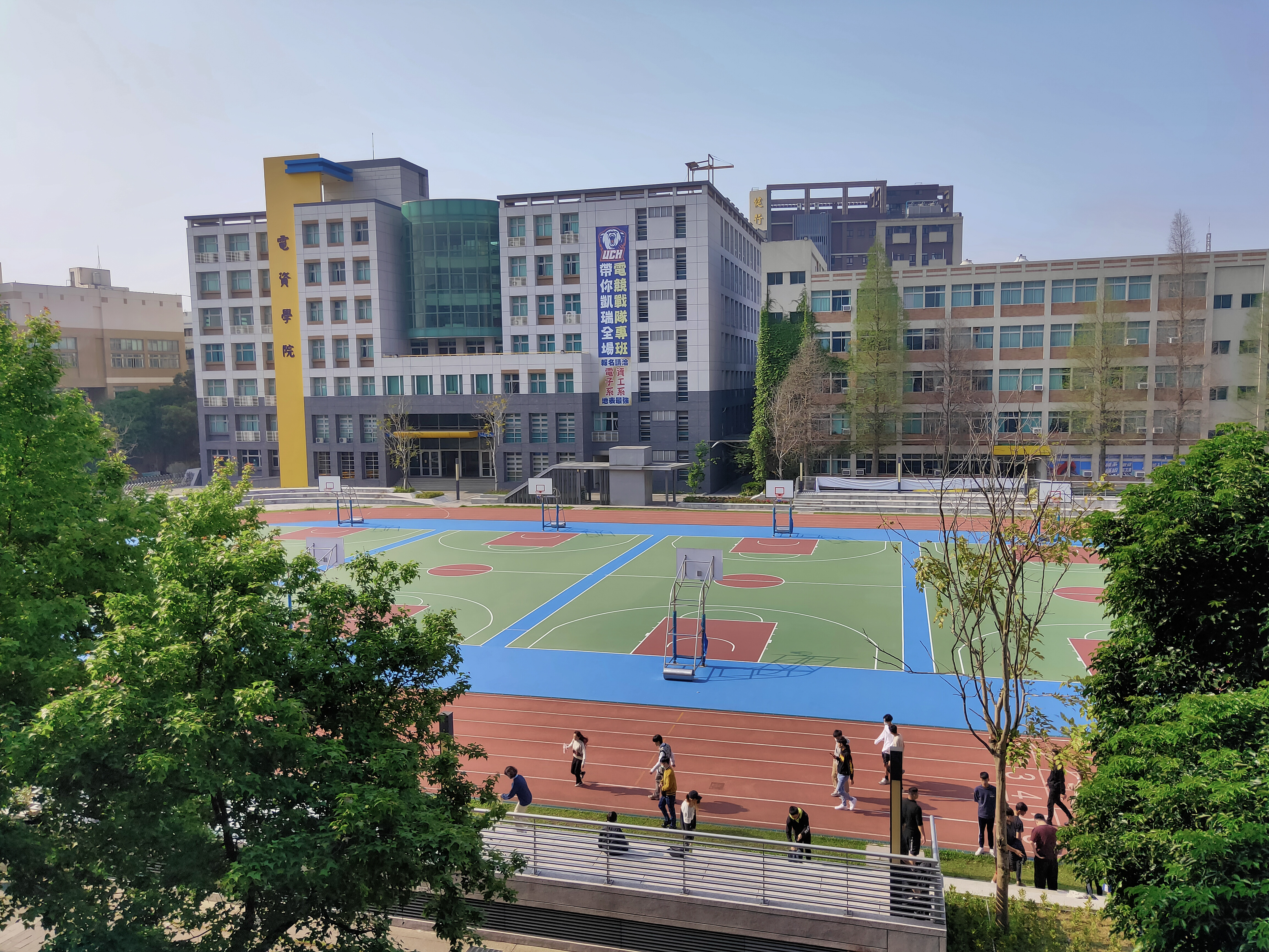 健行科大董事長彭壽春家族，遭學校教職員指控濫花公帑。