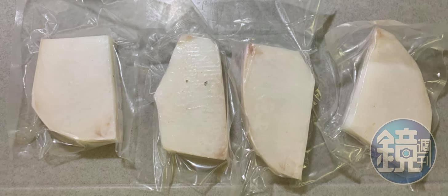 準備4片已經去骨去皮的冰島圓鱈,每片都切成2.5公分厚。