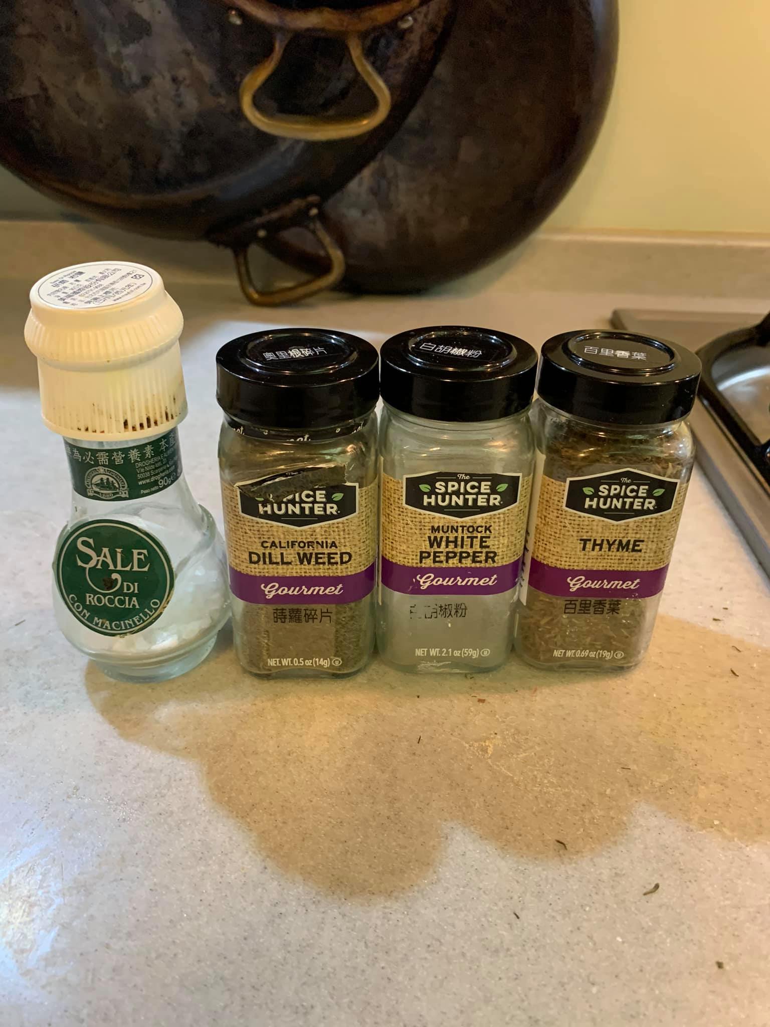 今天用的主要調味料與香料。