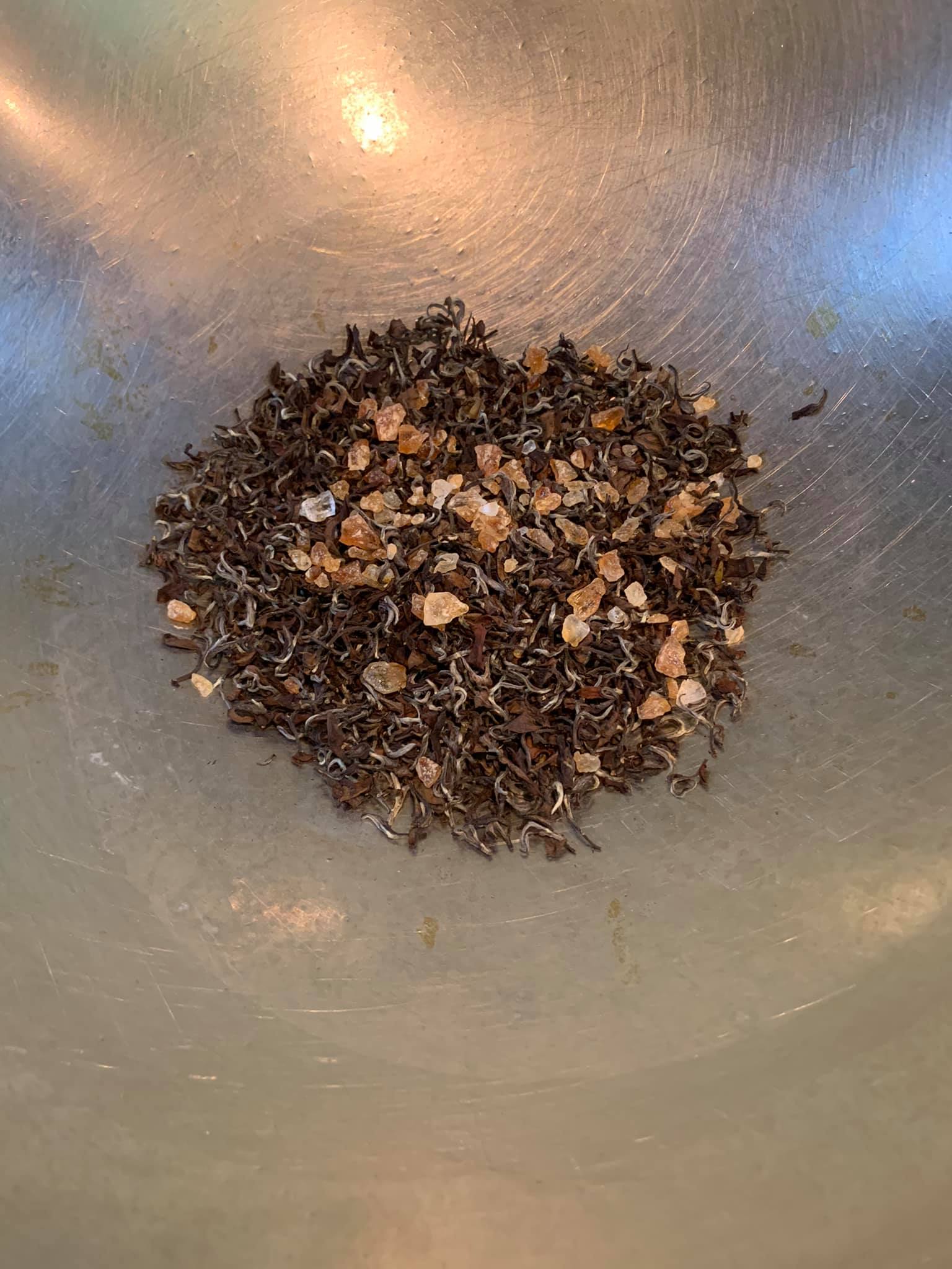 今天用白毫烏龍加冰糖。