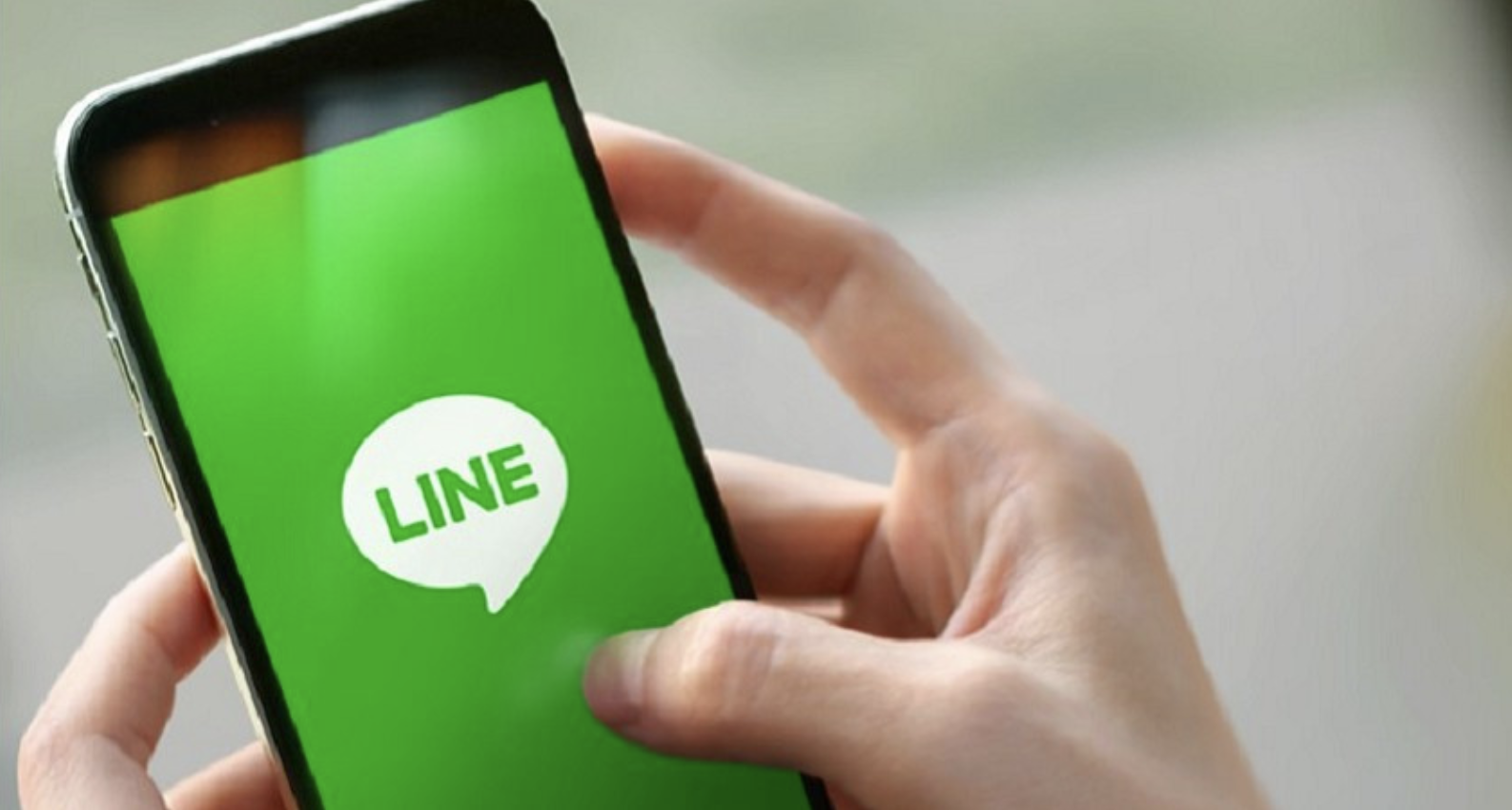 台灣許多民眾都使用「LINE」當主要的通訊軟體。（翻攝自LINE官網）