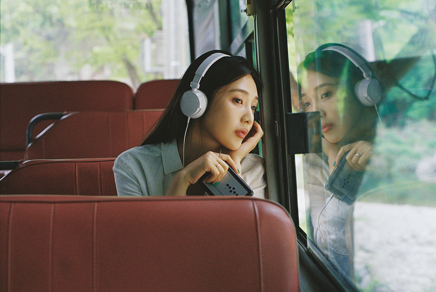 Red Velvet成員JOY發行首張個人專輯，重新詮釋復古懷舊歌曲。（SM娛樂提供）