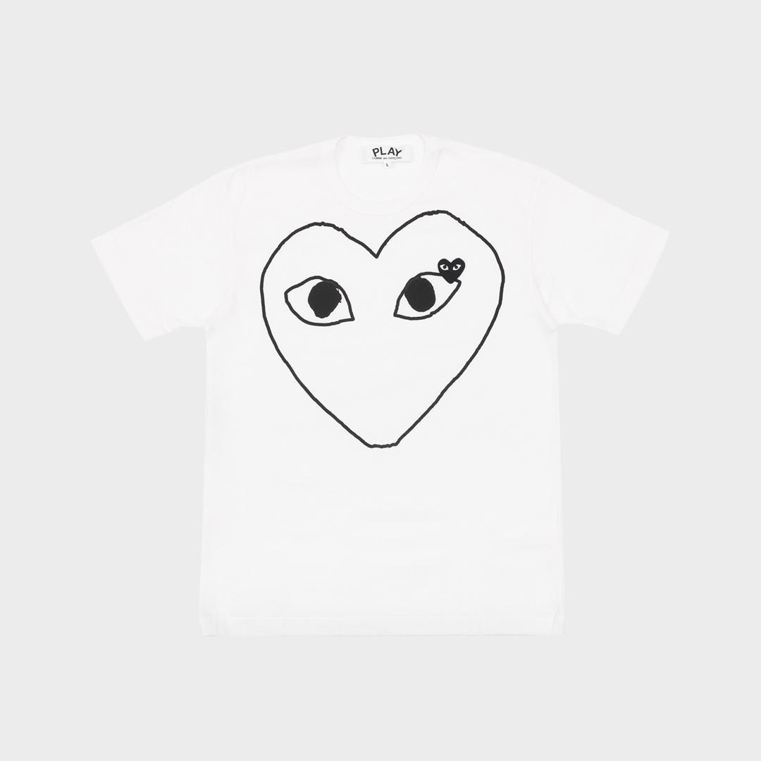 黑心線條上衣NT$3,800 Comme des Garçons Play。（團團提供）
