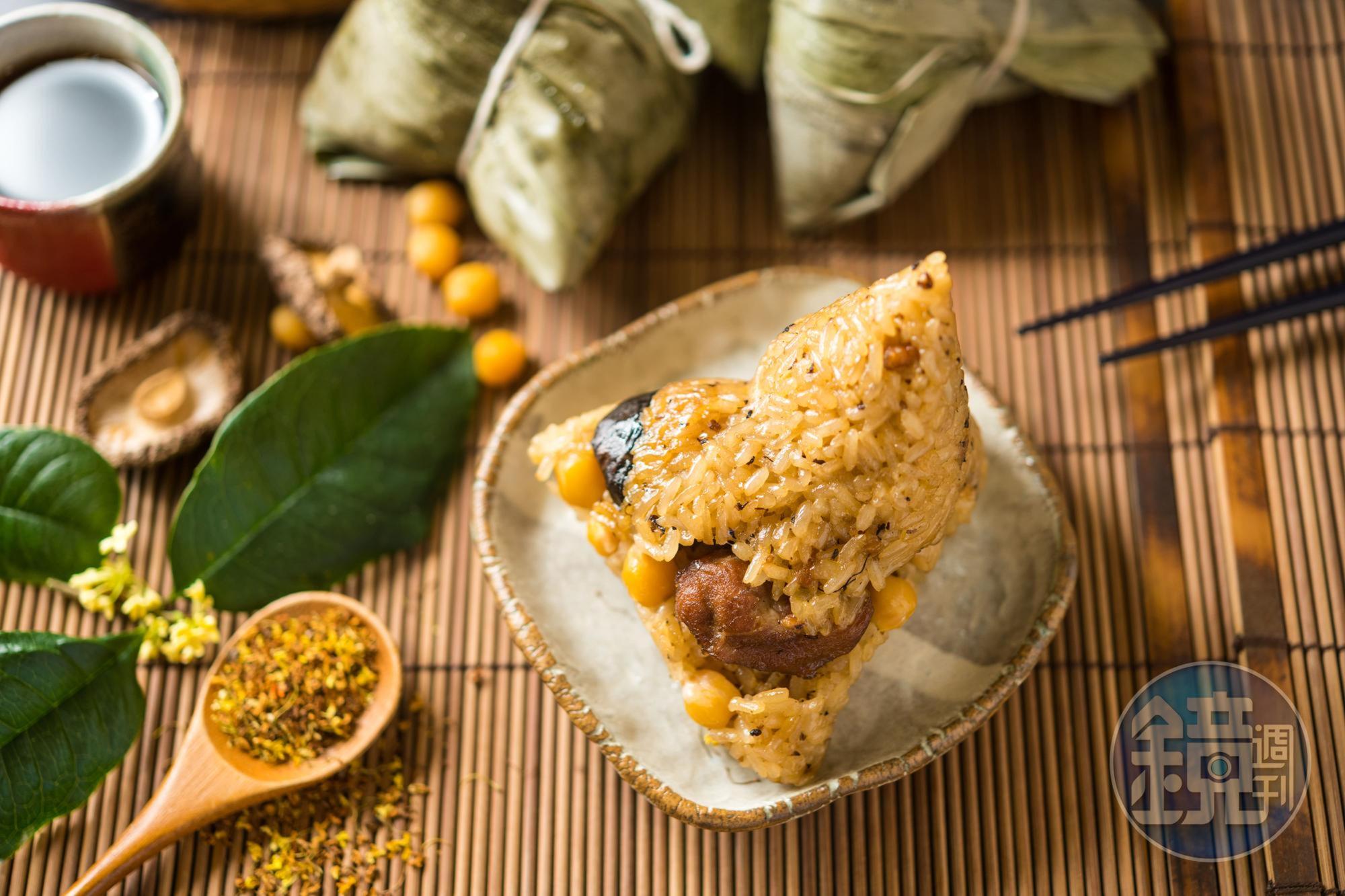 桂花入粽，讓品粽好似多了點優雅趣味。