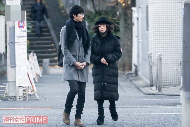 日媒爆料,廣田玲央名離婚前便搭上旗下藝人高橋廣無。(翻攝自《週刊女性》)