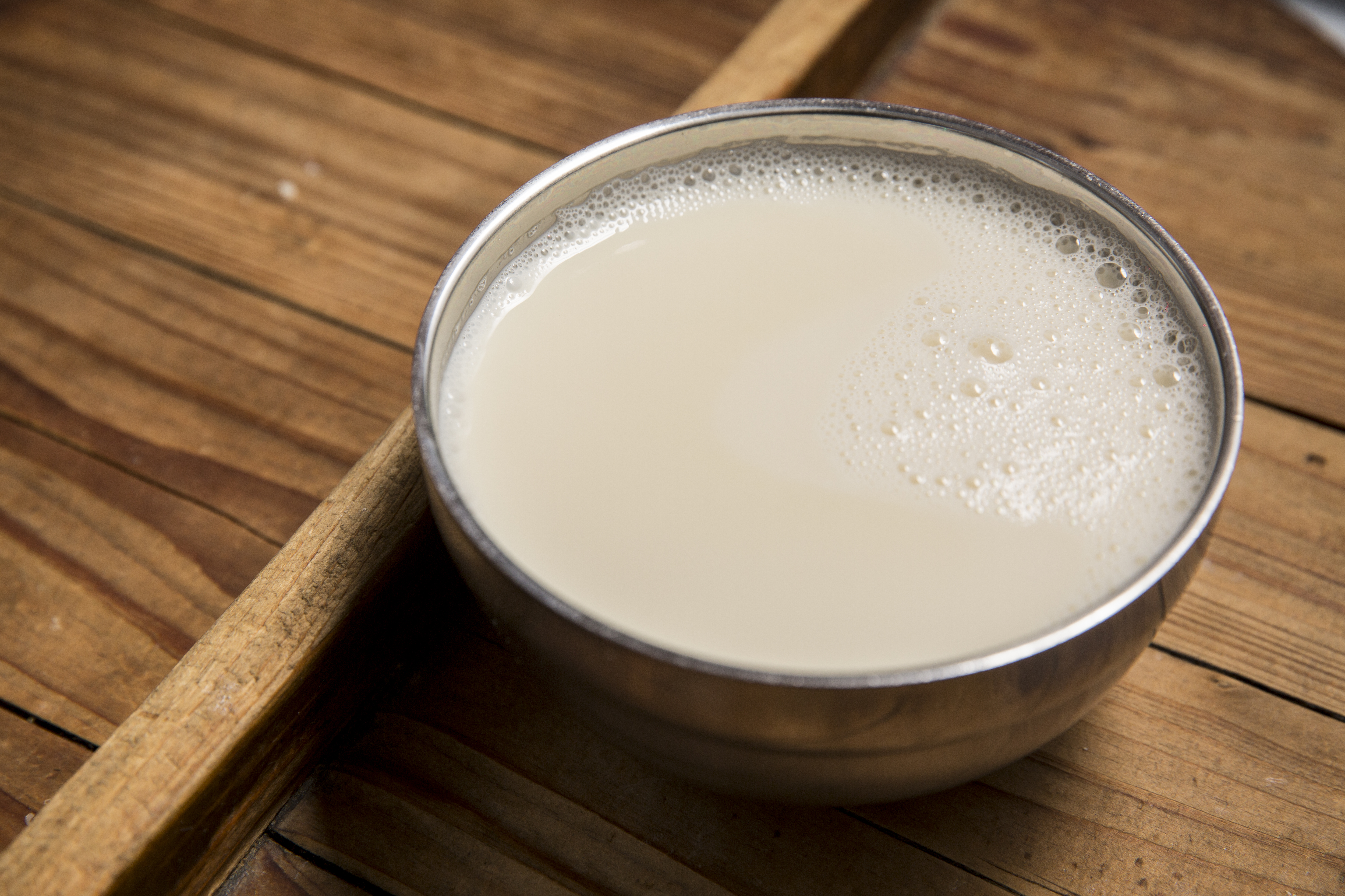 一名網友買了甜豆漿，結果老闆拿成無糖豆漿。（示意圖，本刊資料照）