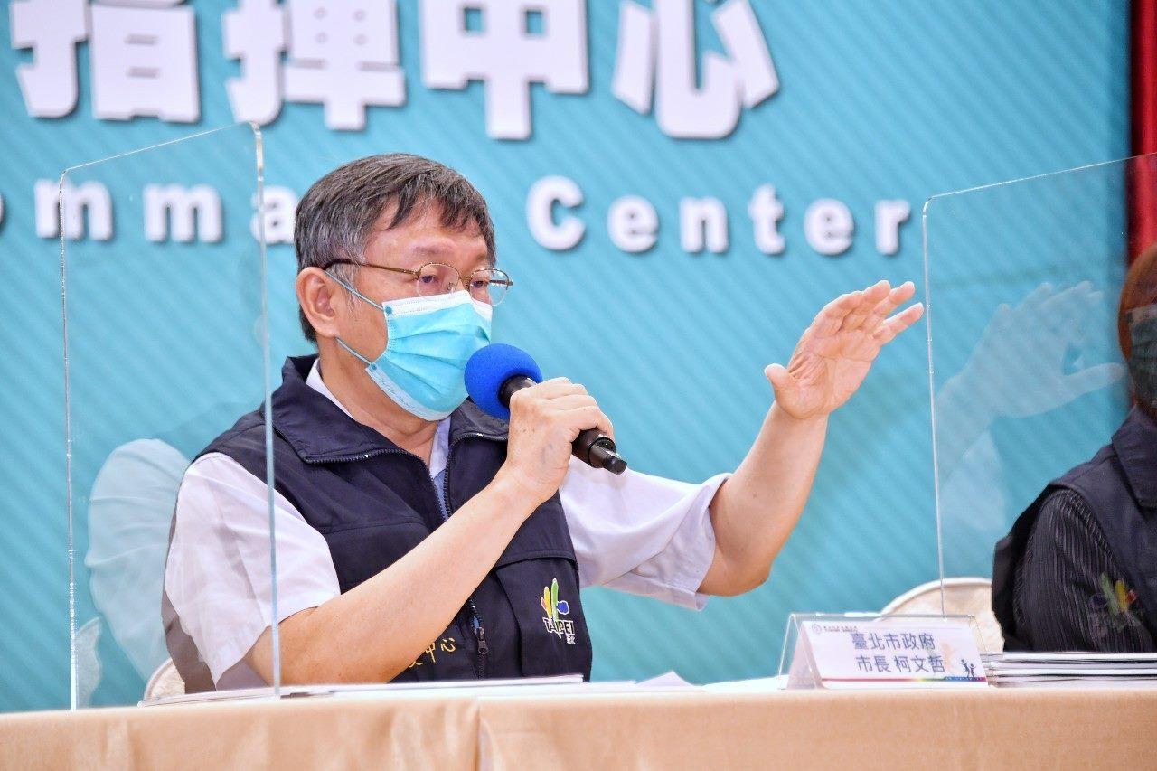 柯文哲再次呼籲市民外出採買時，應以少去多買為原則。（台北市府提供）