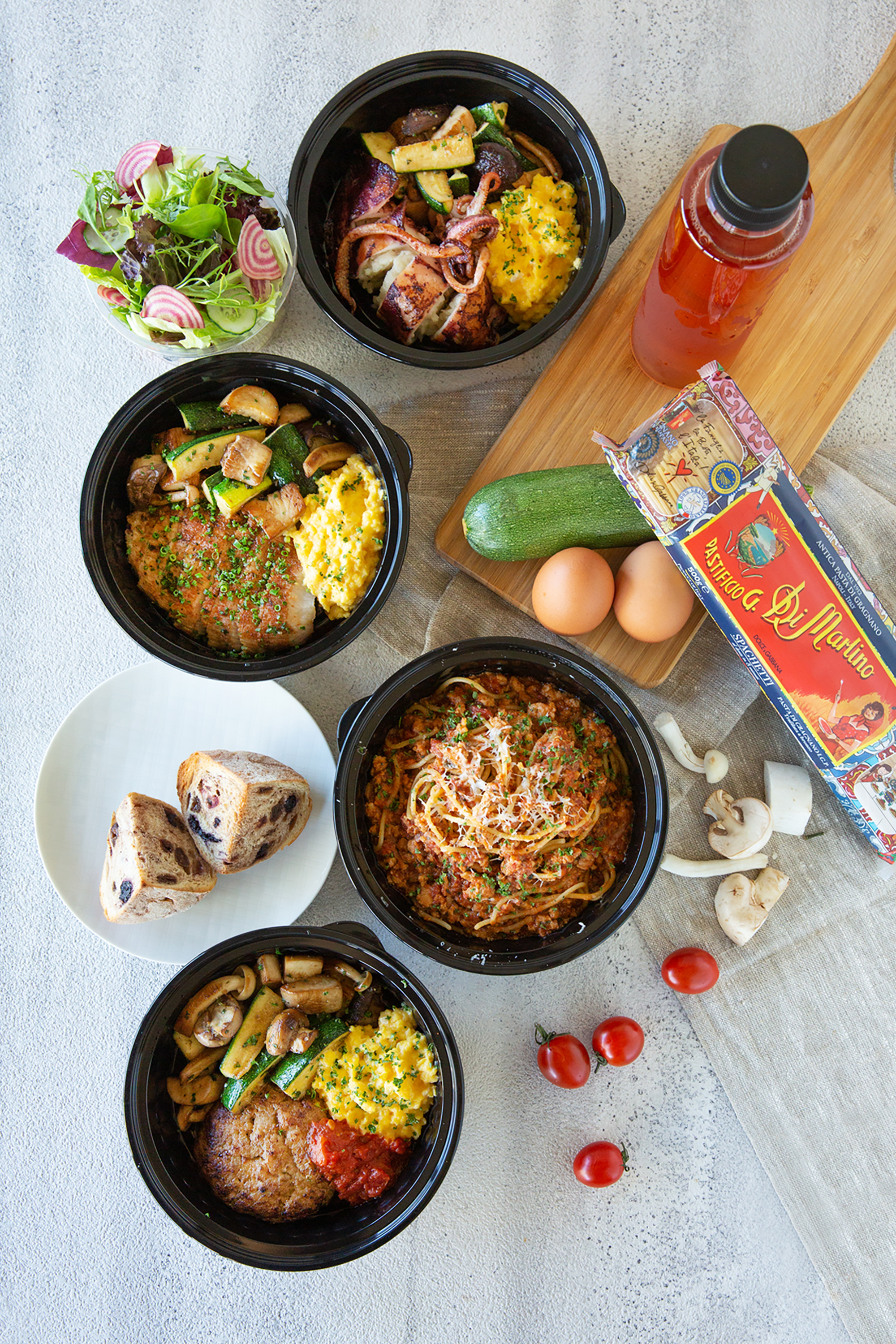 「LA ONE Kitchen」推出外帶餐盒,滿6個能外送。(「THOMAS CHIEN Restaurant」天才餐飲集團提供)