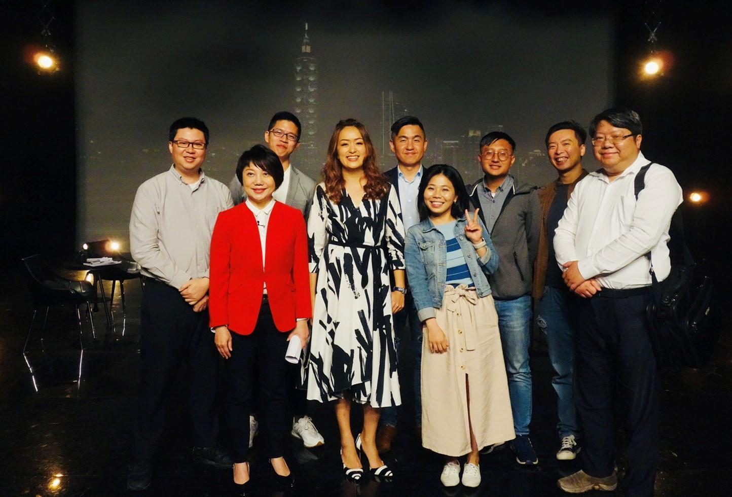 本週五《公視主題之夜SHOW》播出紀錄片《台灣 vs 中國:脆弱的民主》,映後論壇以《大衛對決歌利亞》為題,討論中國壓力下台灣的困境與方向。(公視提供)