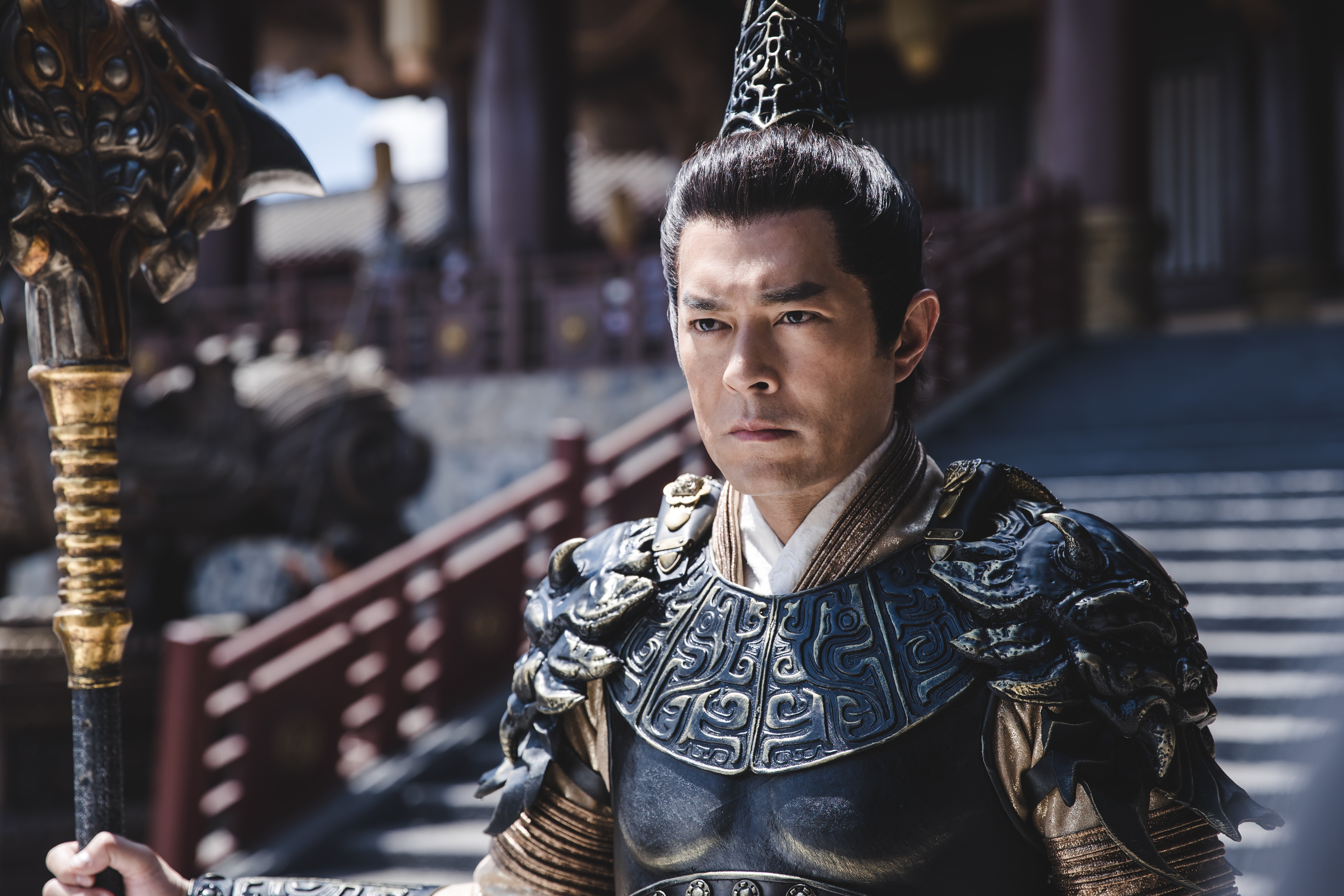 古天樂飾演呂布，拍攝時曾一度受傷，仍然堅持把戲拍完。（Netflix提供）