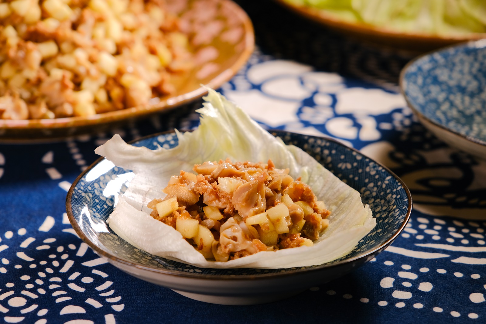 由蝦鬆改良而來的「蝸鬆」，吃來毫無違和感。（350元／蝸牛套餐菜色）