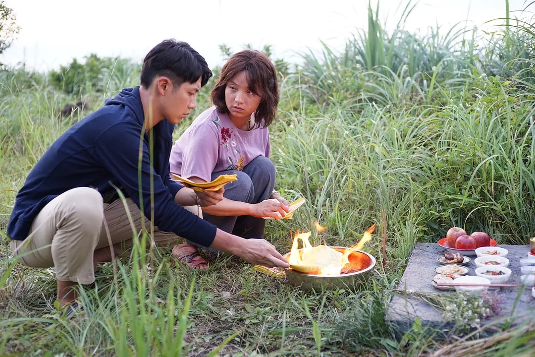 曾以《三夫》入圍金馬影后的曾美慧孜也有演出。(翻攝自movie.douban.com)