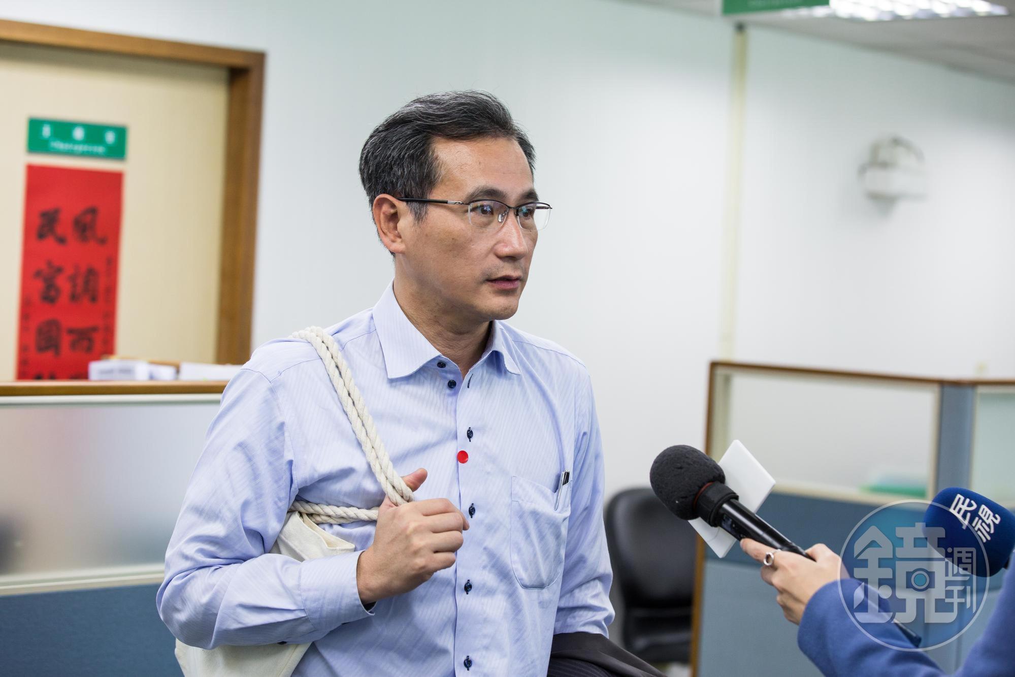 民進黨立委鄭運鵬收到一封「教你增強政治智慧」的信，向他索討45萬元回饋金。（本刊資料照）