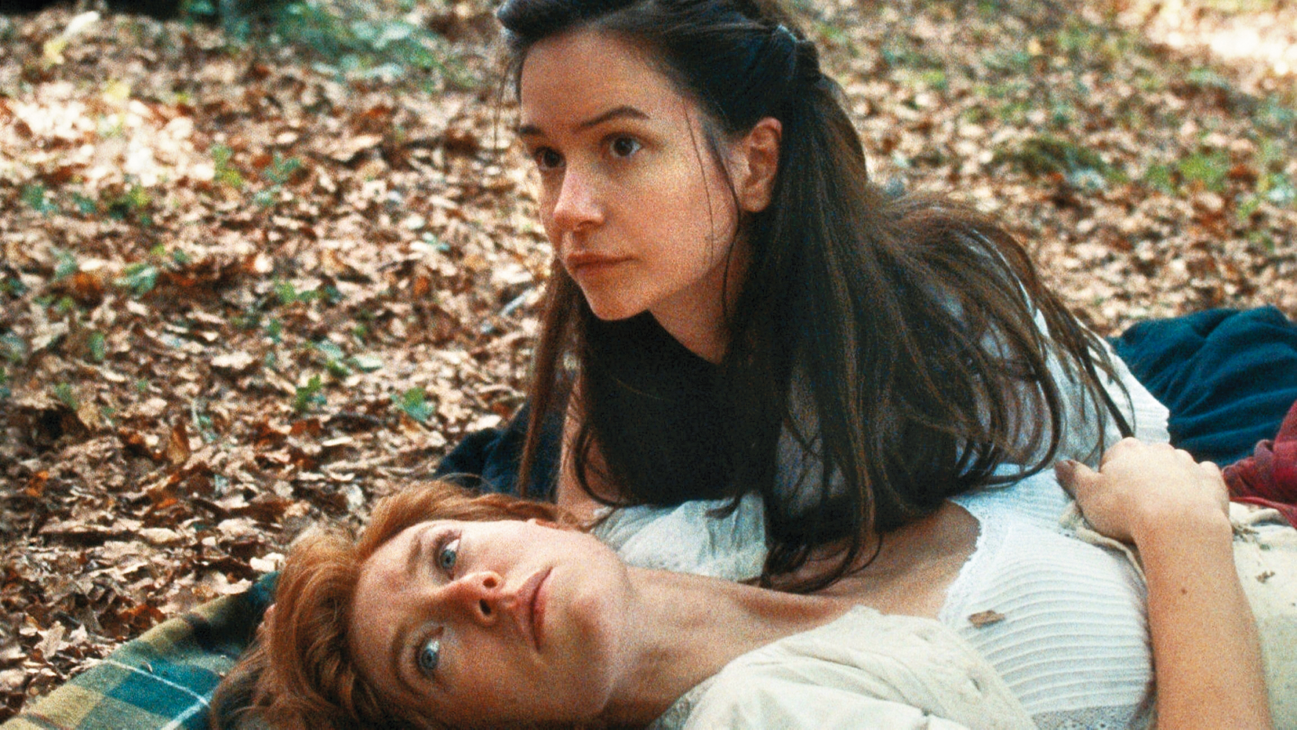 女女戀情從壓抑到釋放，從現實到想像，兩位女演員的詮釋，充分展現了時代的壓抑與情慾的美好。（金馬執委會提供）