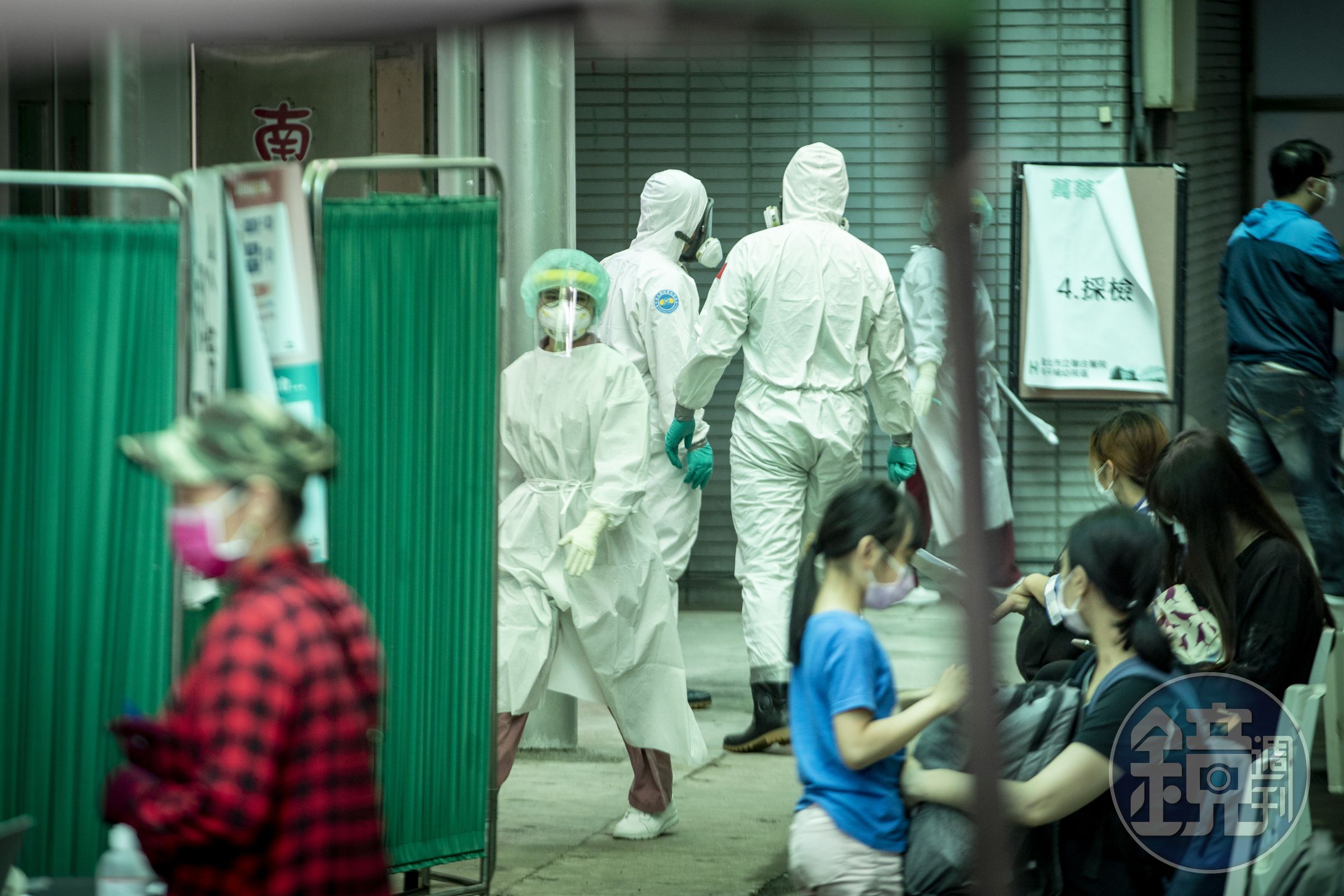 國民黨立委稱要力挺醫護，向政府討疫苗，發起在中午按喇叭抗議的活動。（本刊資料照）