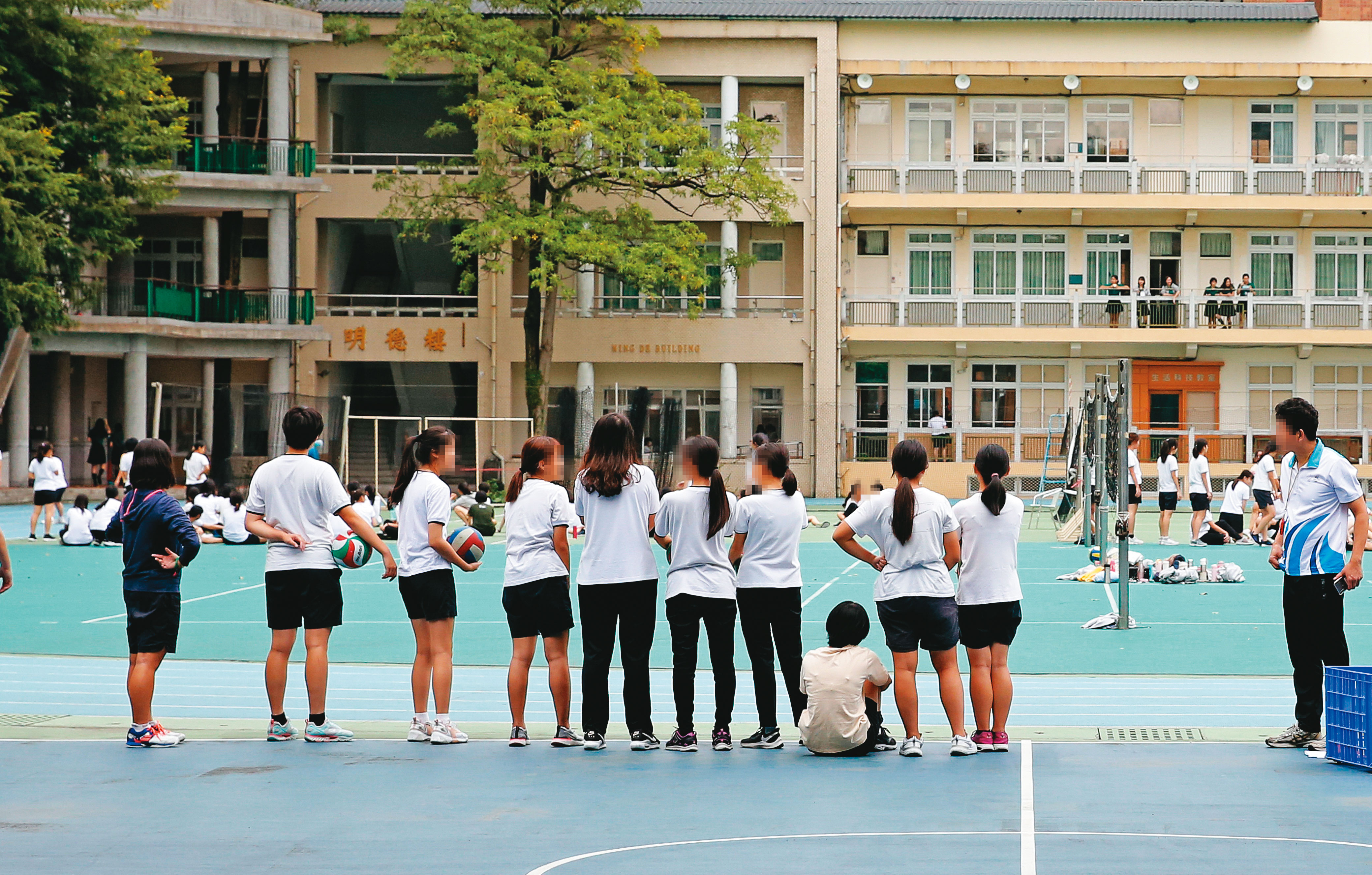 張子彥利用北一女等學校辦活動或校慶時潛入校園，伺機在女廁內放置針孔馬桶吸把偷拍。圖非當事人。