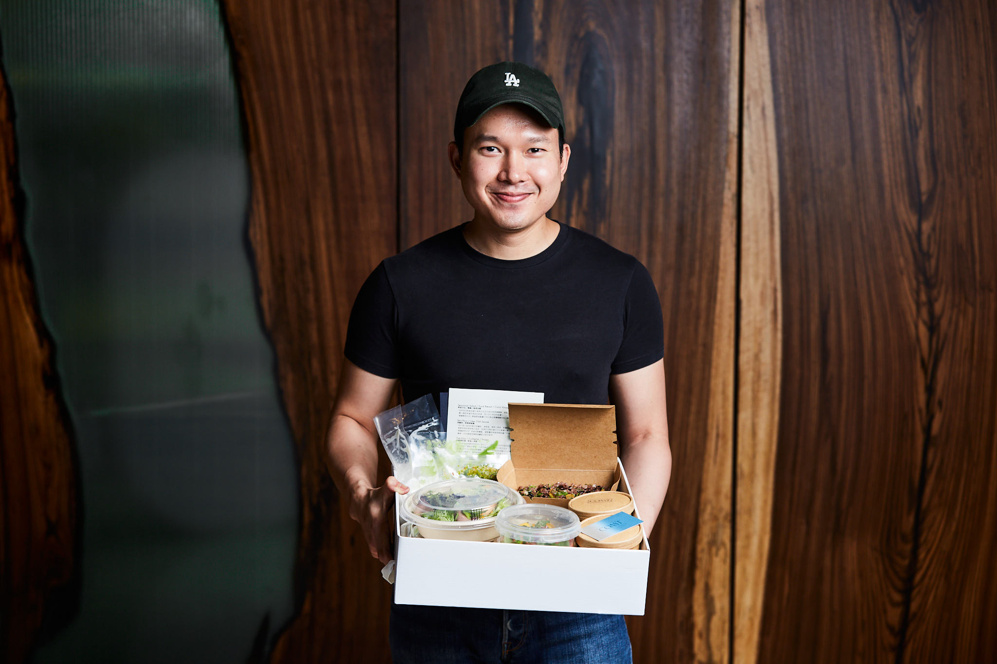 精緻泰菜餐廳「COAST」Pod主廚設計的外帶套餐充滿細節。（Foodie Amber提供）