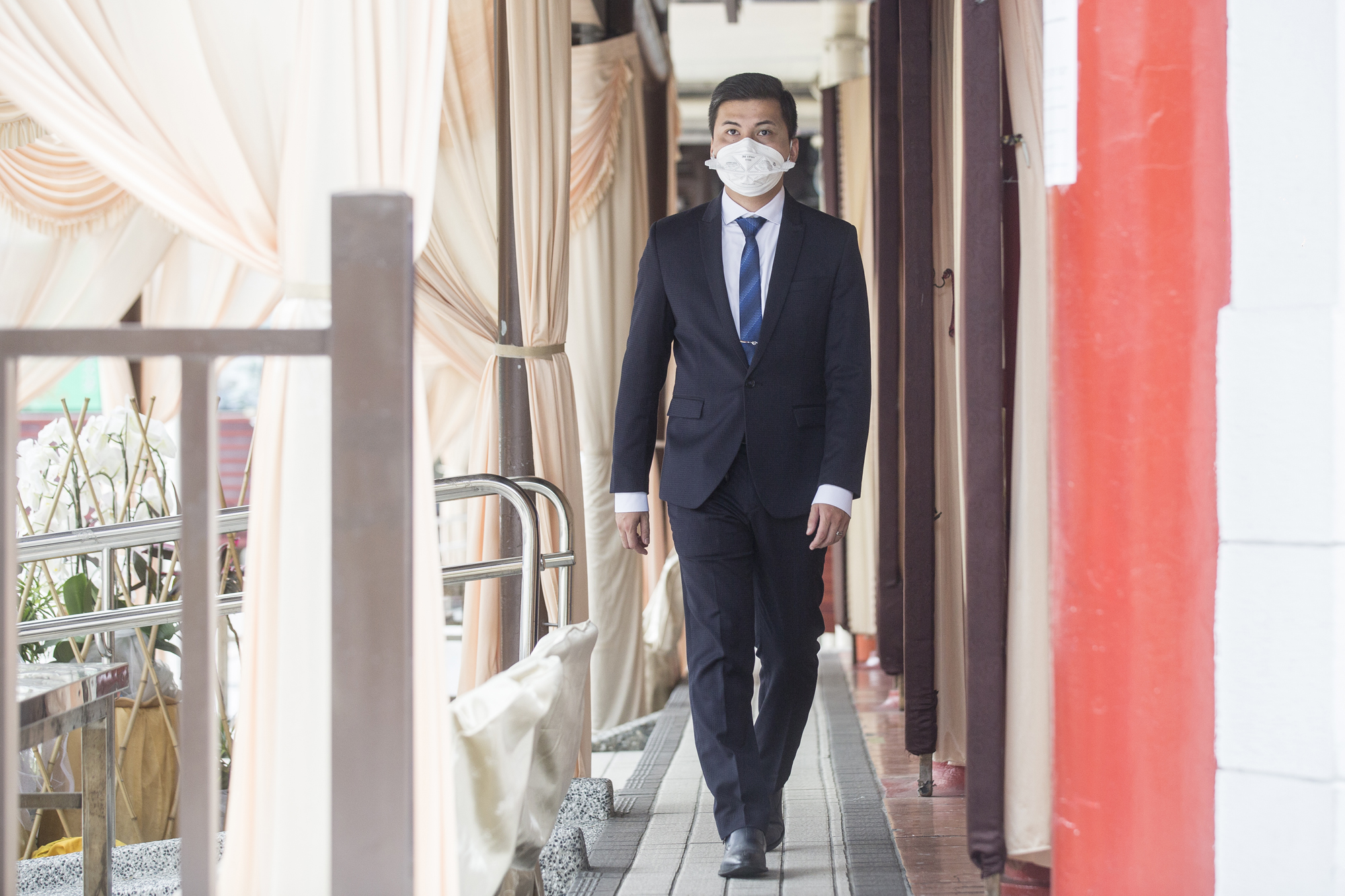 小冬瓜郭憲鴻經營的冬瓜行旅禮儀公司，近半個月已協助處理逾20件新冠肺炎確診者的身後事。